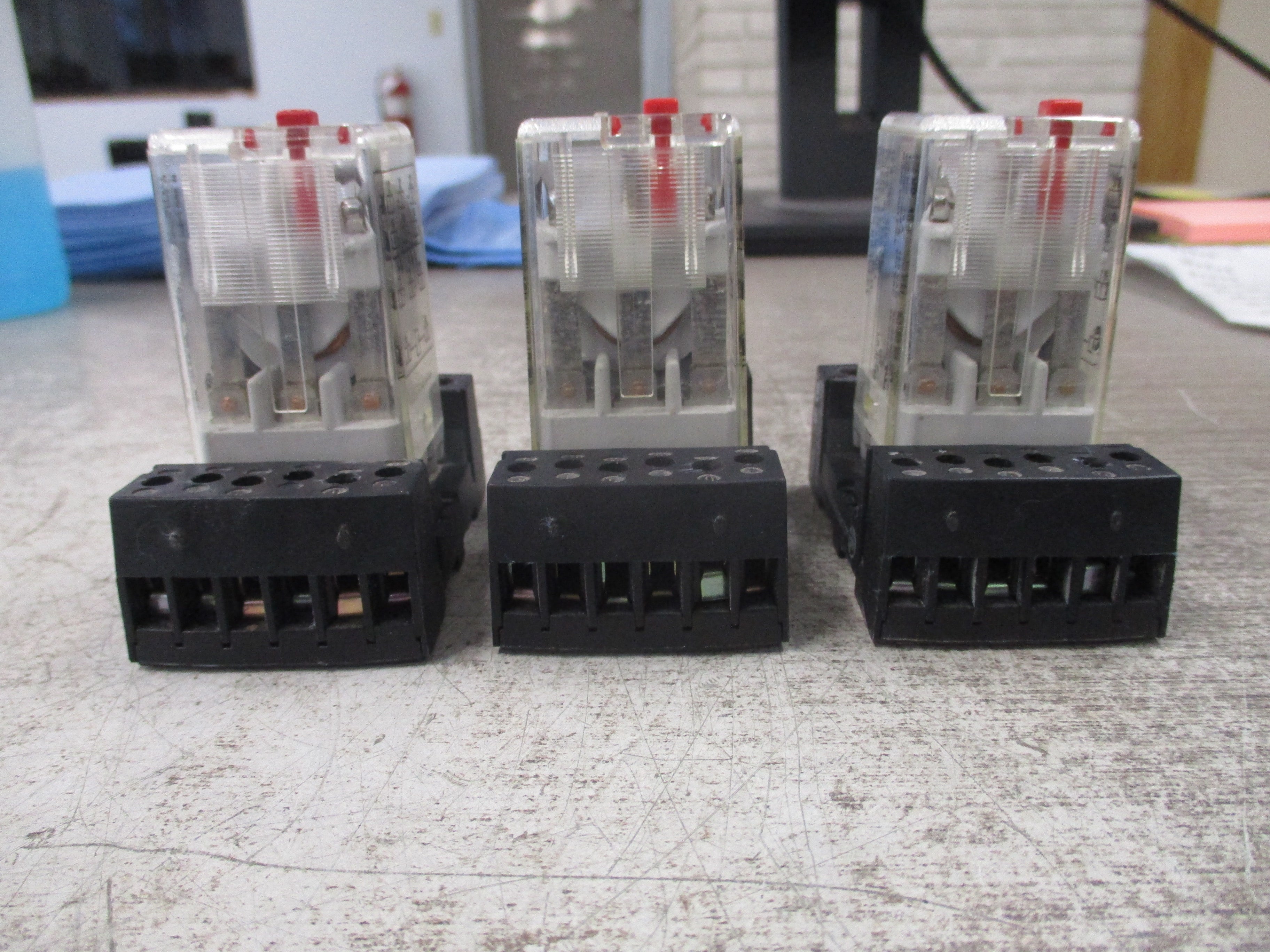Allen-Bradley Relay 700-HB33A1-1-4 Ser. A 120V Coil W/Base *Lot of 3* Used