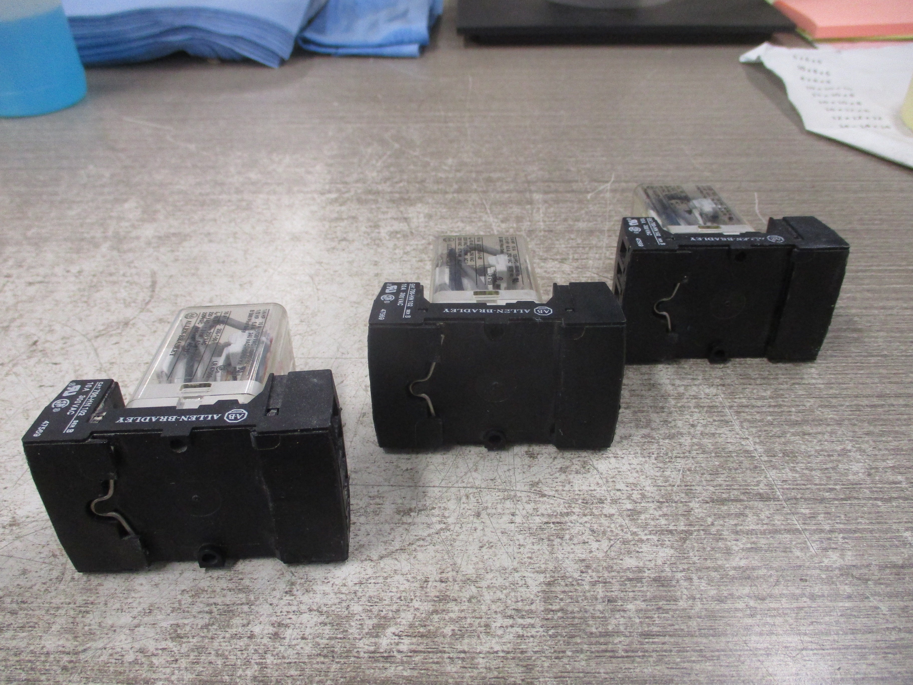 Allen-Bradley Relay 700-HB33A1-1-4 Ser. A 120V Coil W/Base *Lot of 3* Used