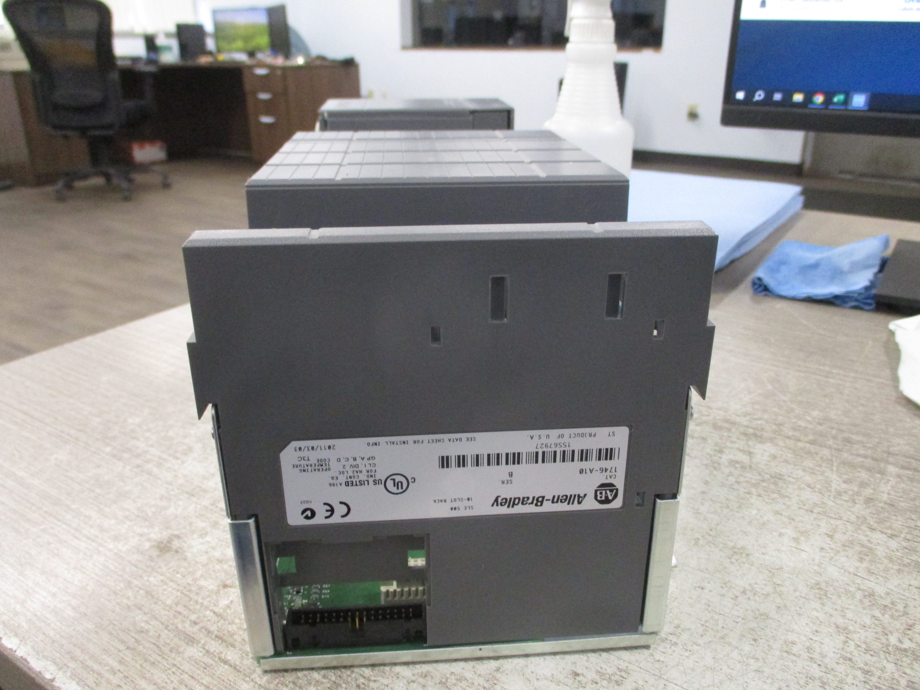 Allen-Bradley SLC 500 PLC Rack W/Power Supply 1746-A10/1746-P2 10-Slot