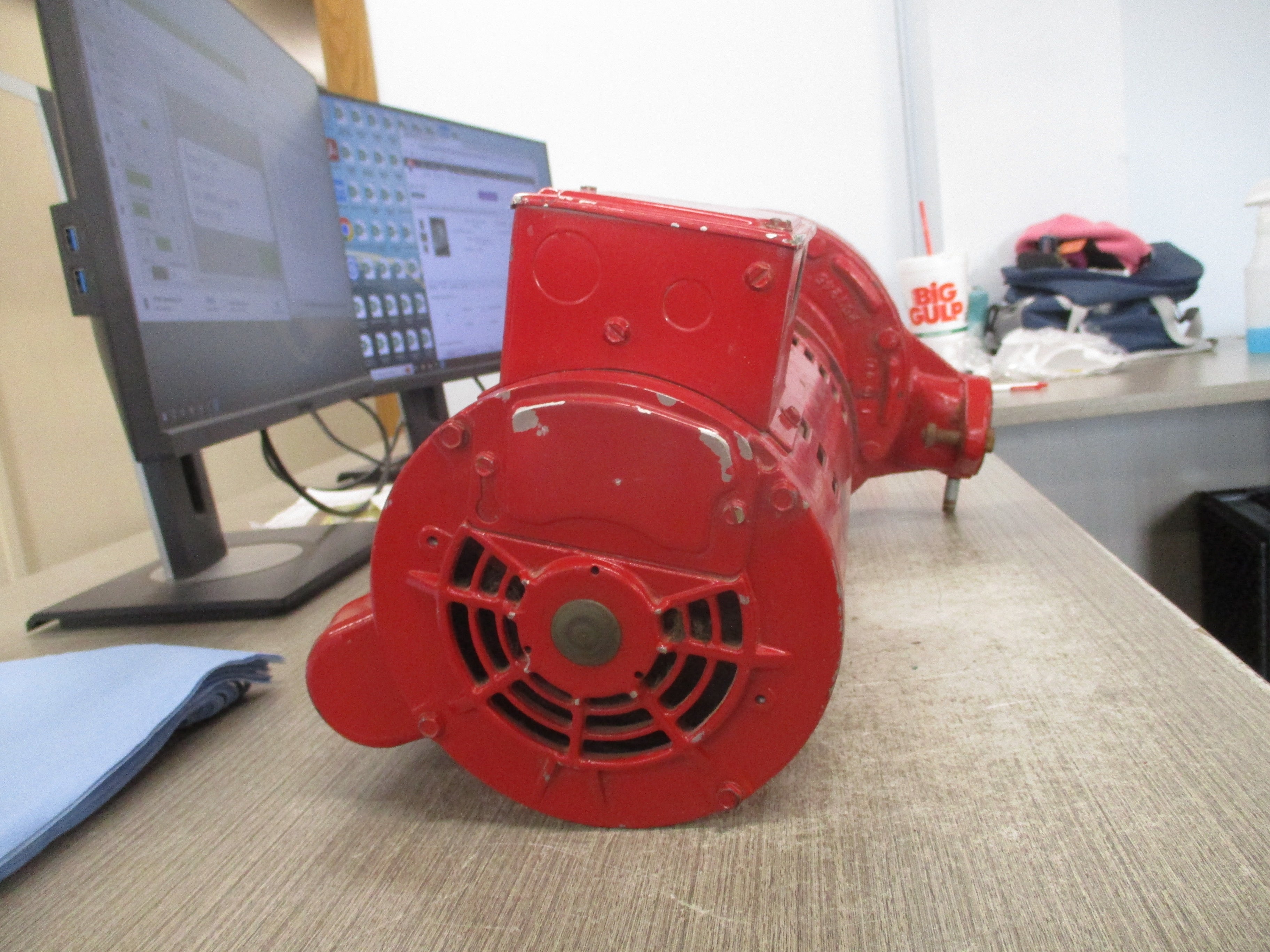 Bell & Gossett Series 60 Pump 172724 Size: 1-1/2x7 1.5HP 1725RPM Used