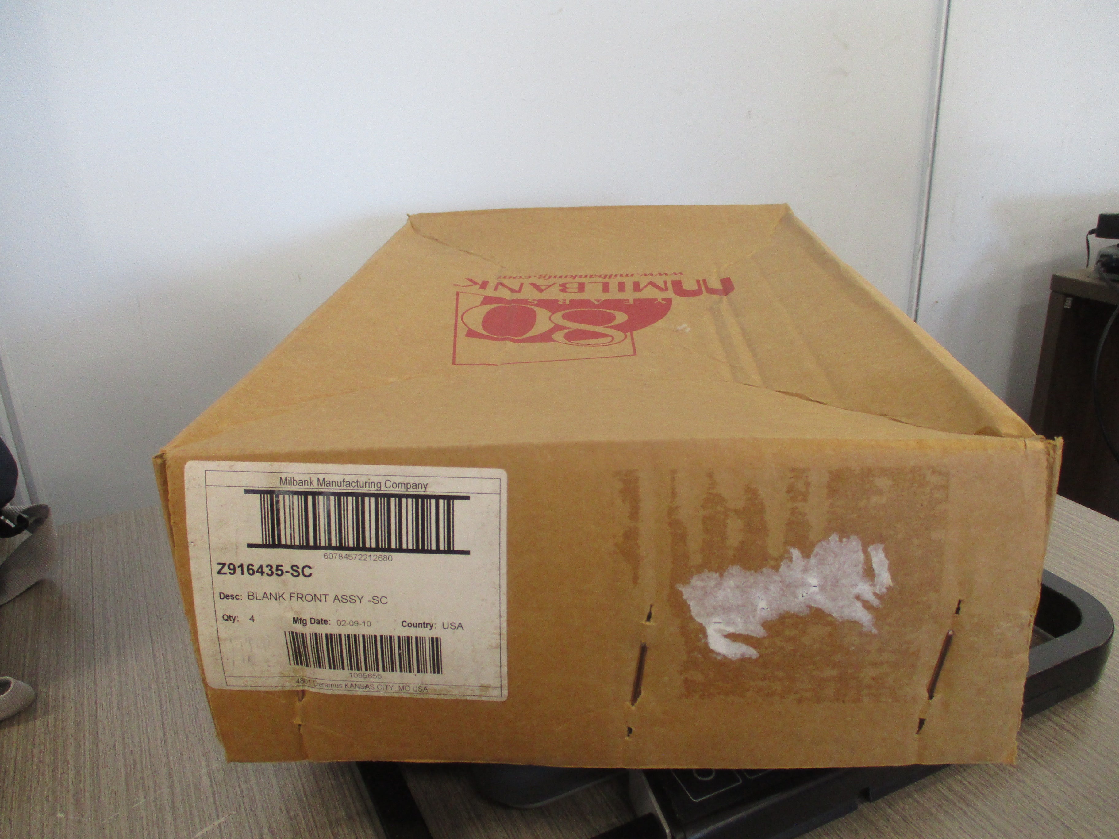 Milbank Meter Socket Blank Front Assembly Z916435-SC *Box of 4* New Surplus
