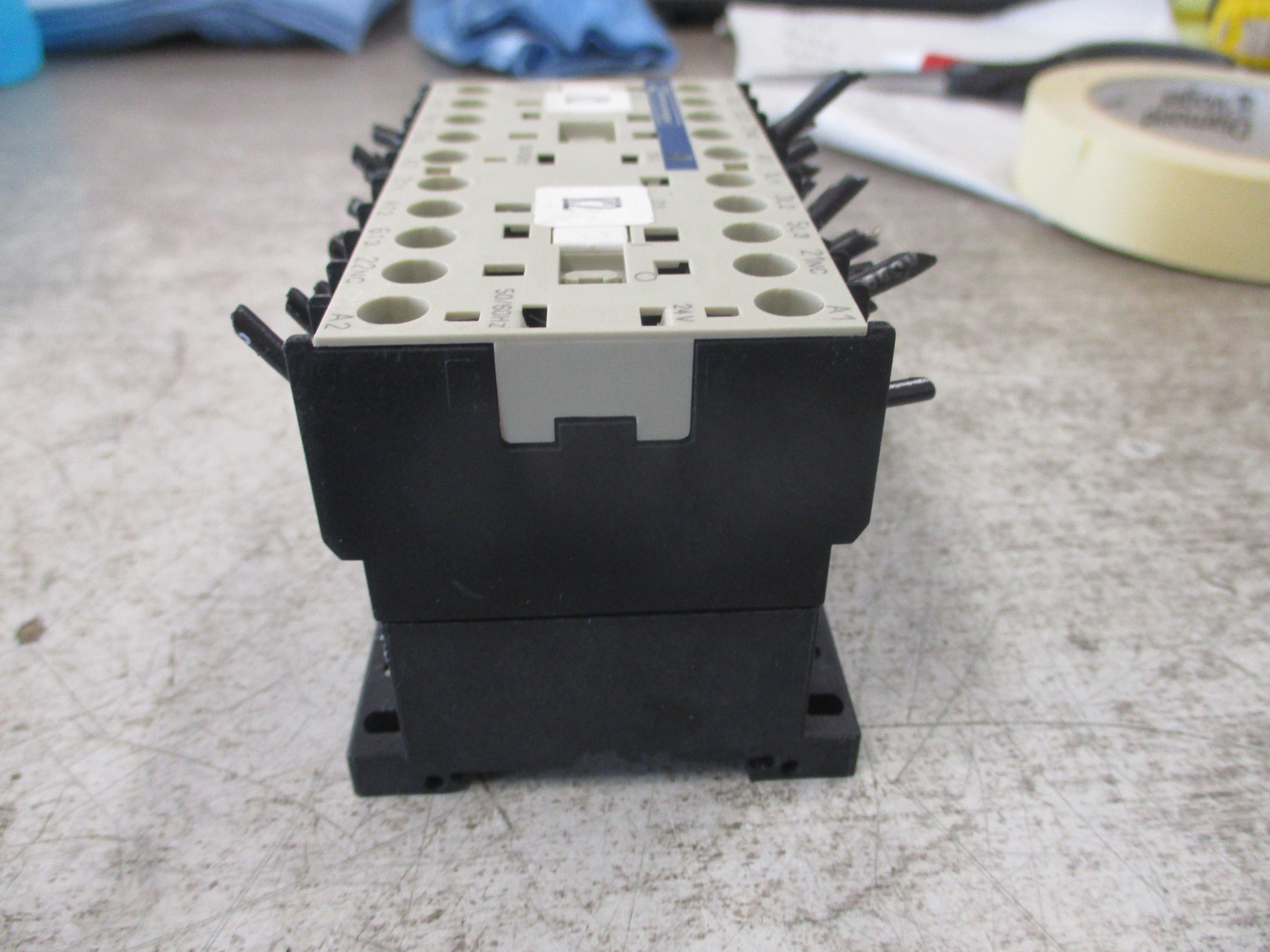 Telemecanique Reversing Contactor LC2K 0601 B7 24V Coil Used