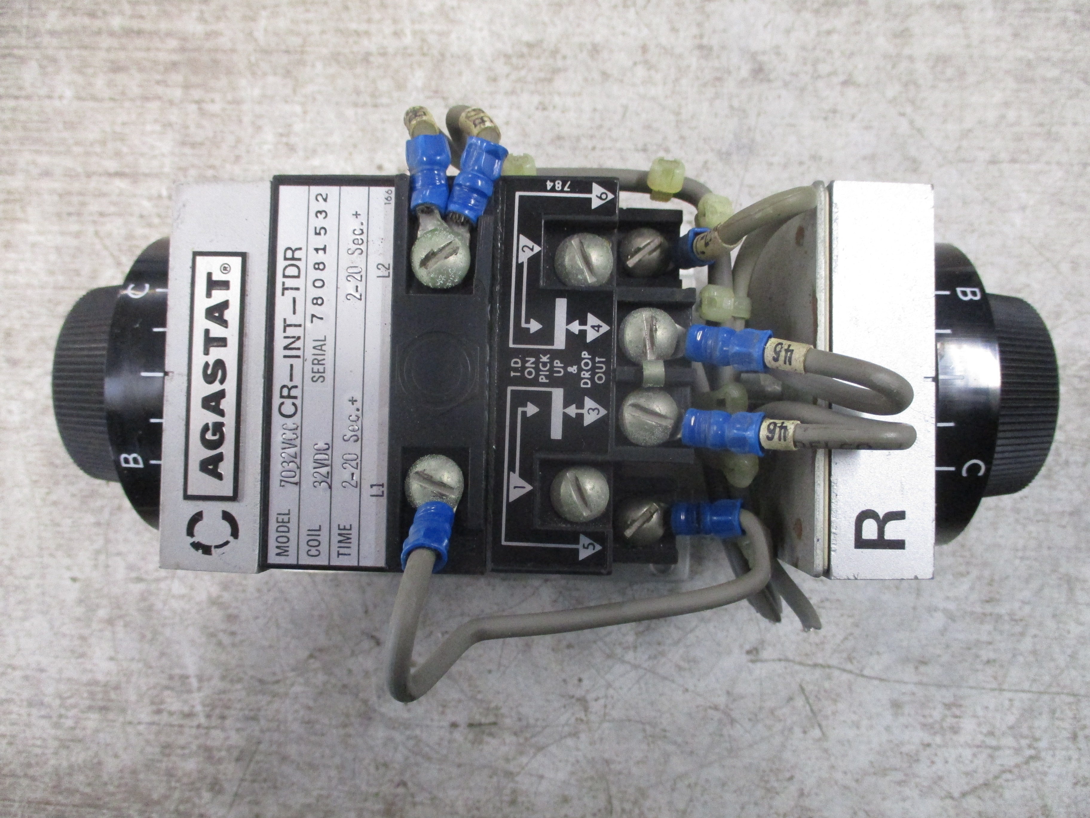 Agastat Double Head Timer 7032VCC CR-INT-TDR 32VDC Coil Time: 2-20 sec/2-20 sec