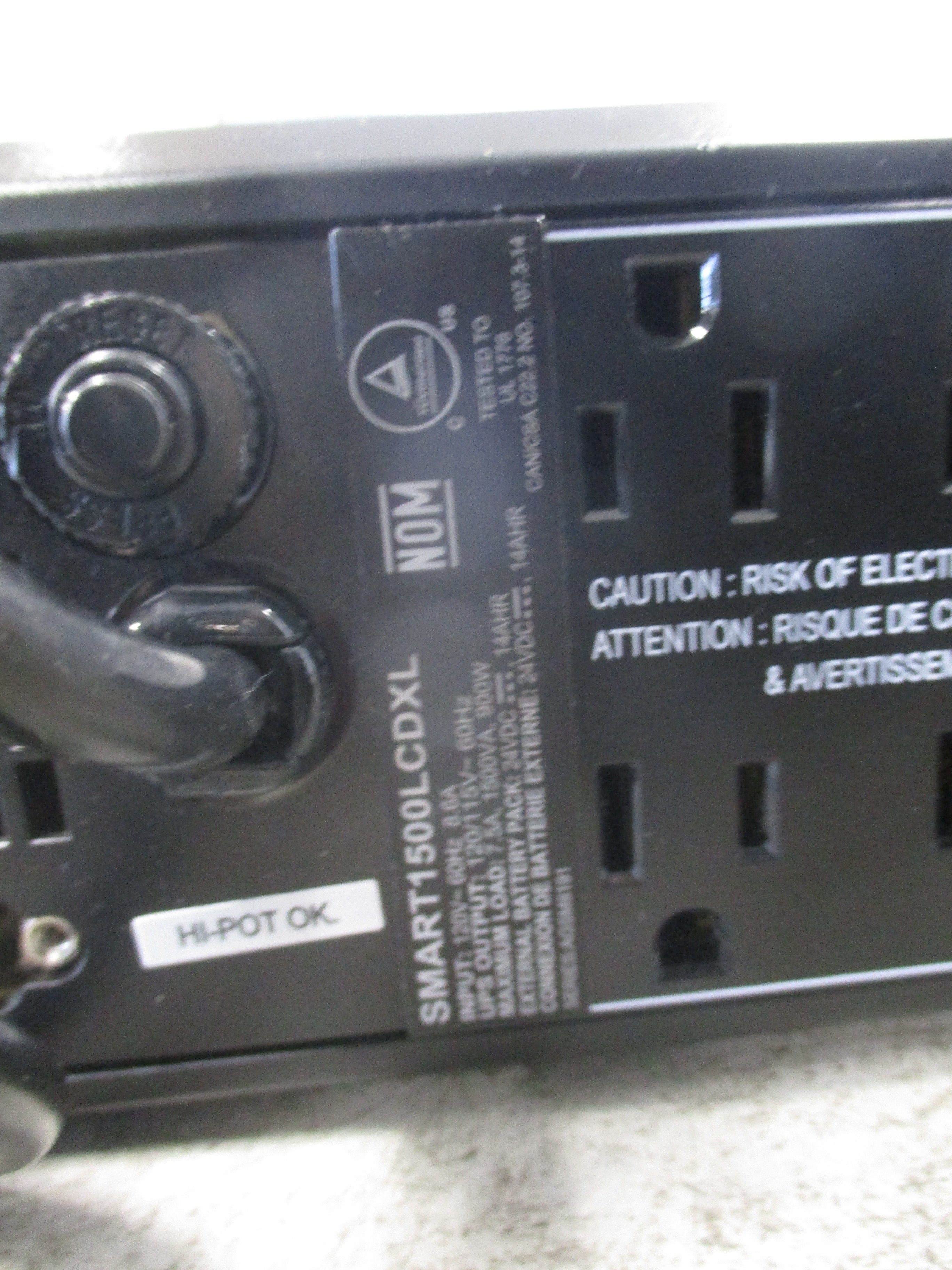 Tripp-Lite Smart UPS SMART1500LCDXL 1500VA 900W 120V 60Hz Used