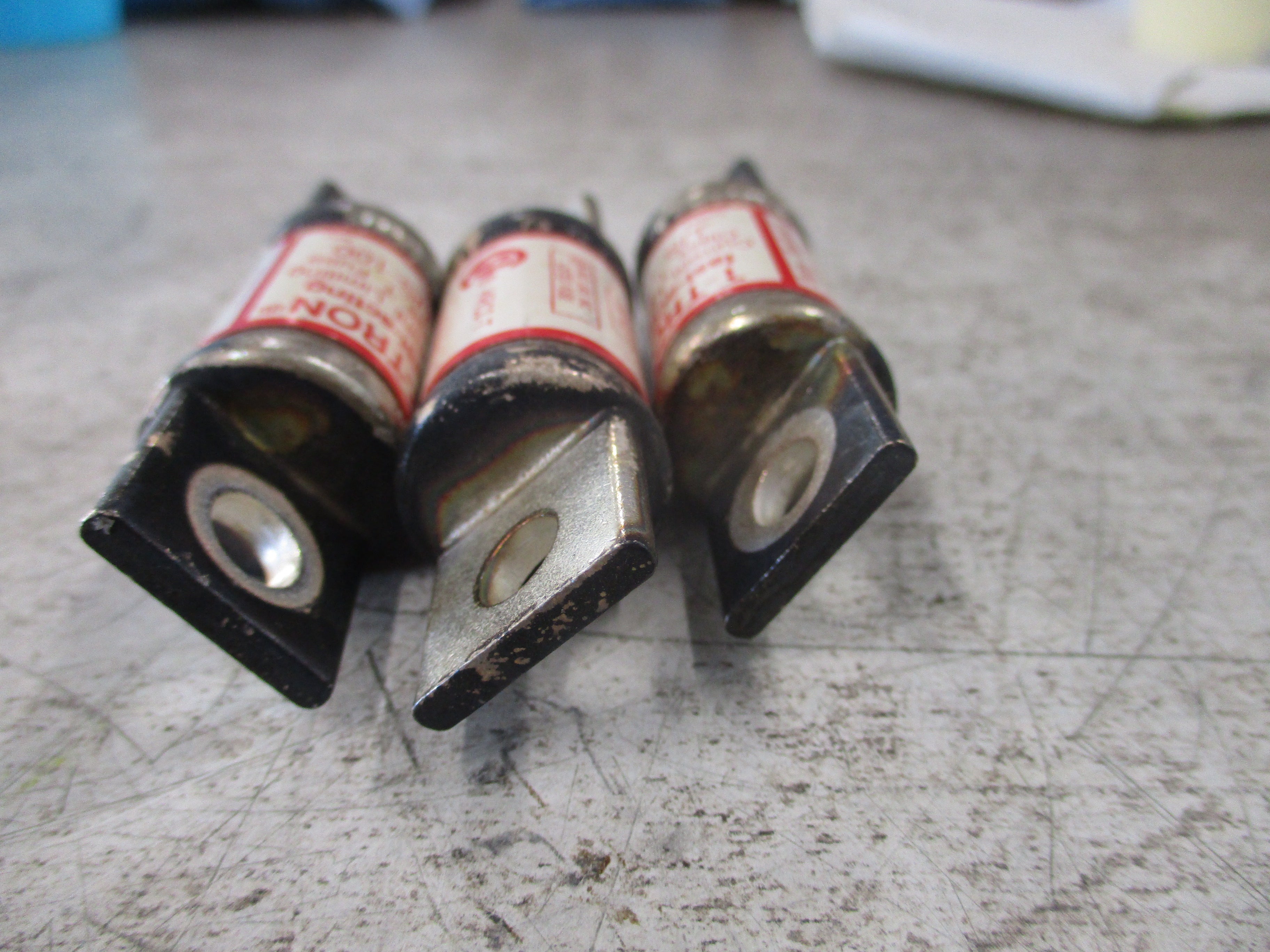 Bussmann T-Tron Fuse JJS-100 100A 600V *Lot of 3* Used