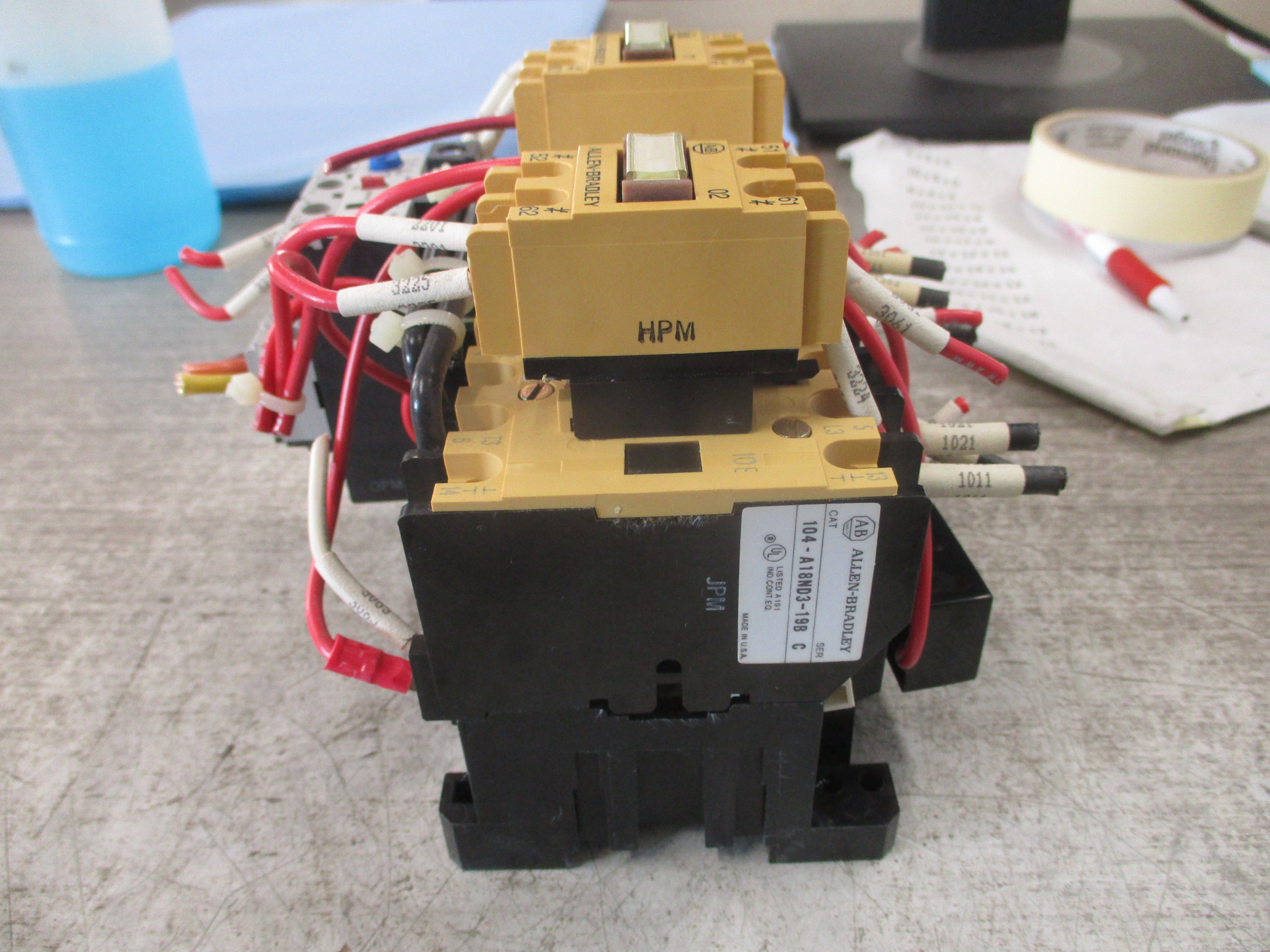 Allen-Bradley Reversing Starter 100-A18ND3/193-A2H1 120V Coil Trip: 12-32A