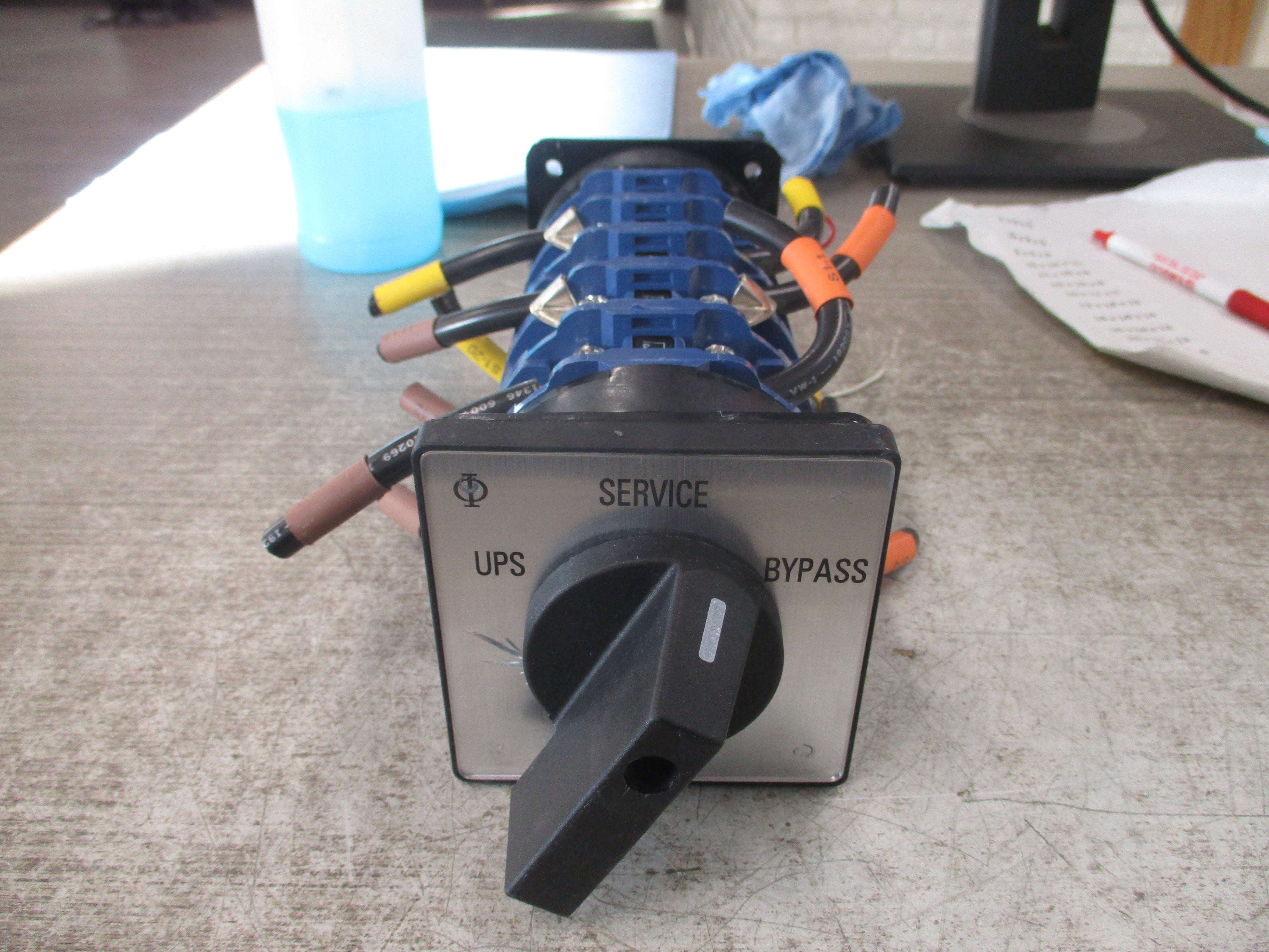 Kraus & Naimer C80 UPS Service Bypass Rotary Switch USM663 100A 600V