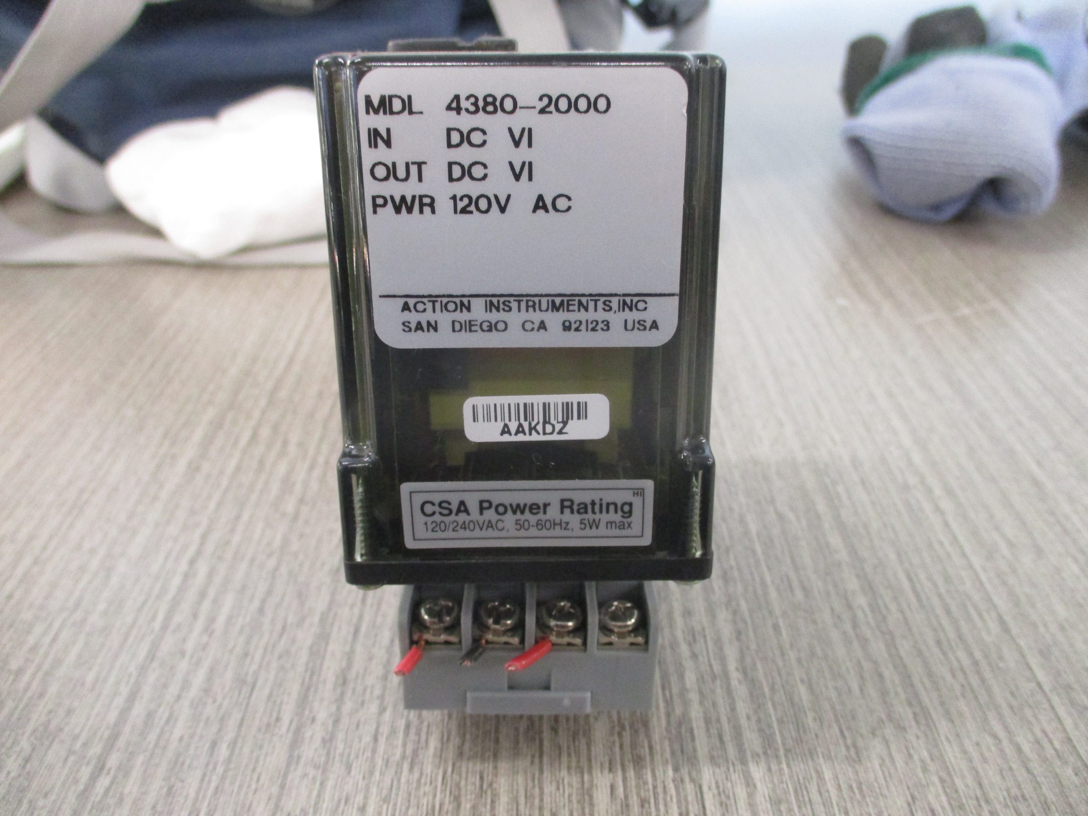 Action Instruments Action Pak Signal Conditioner 4380-2000 Power: 120VAC W/Base