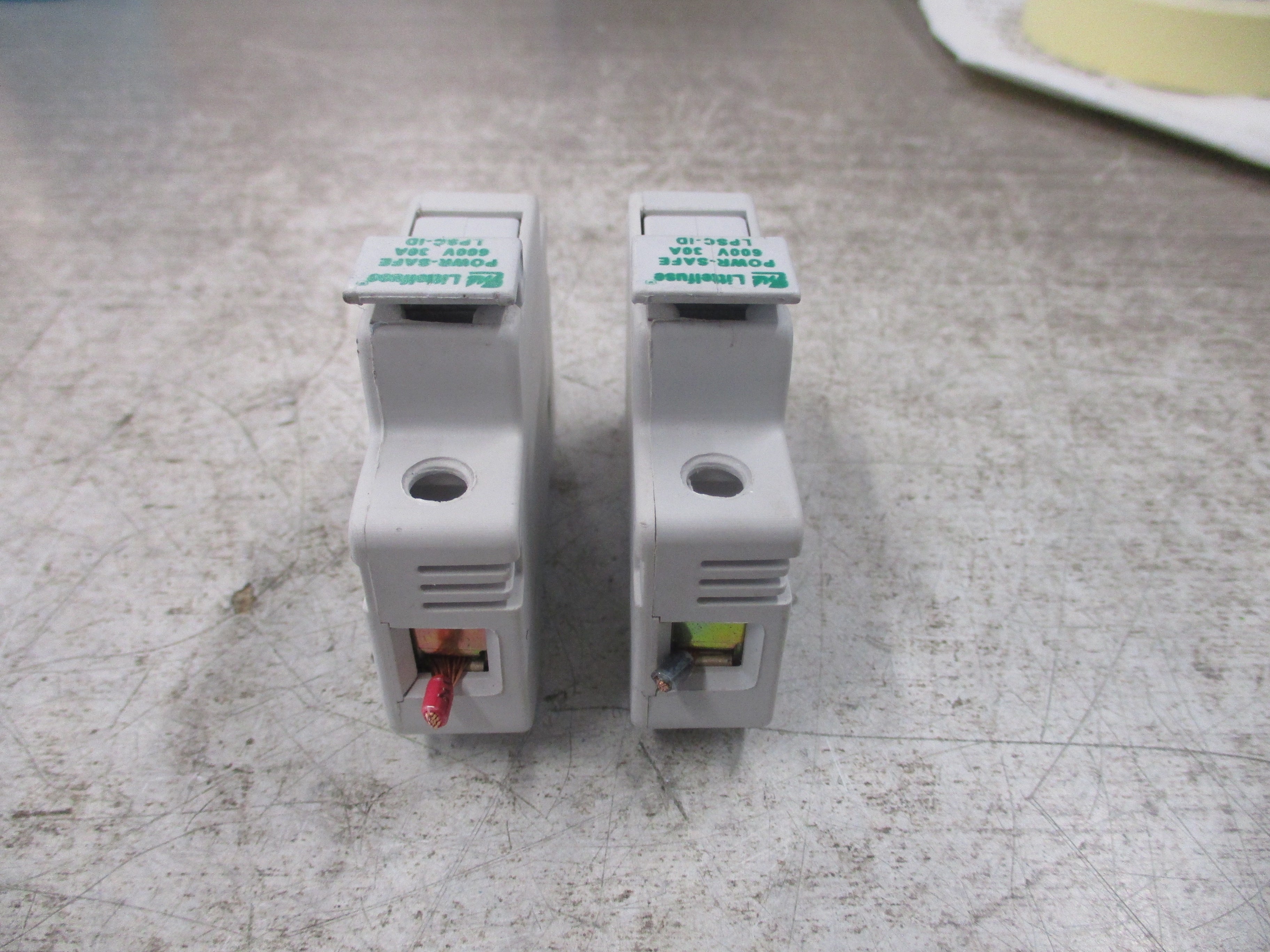 Littelfuse Power-Safe Fuse Holder LPSC-ID 30A 600V 1P *Lot of 2* Used
