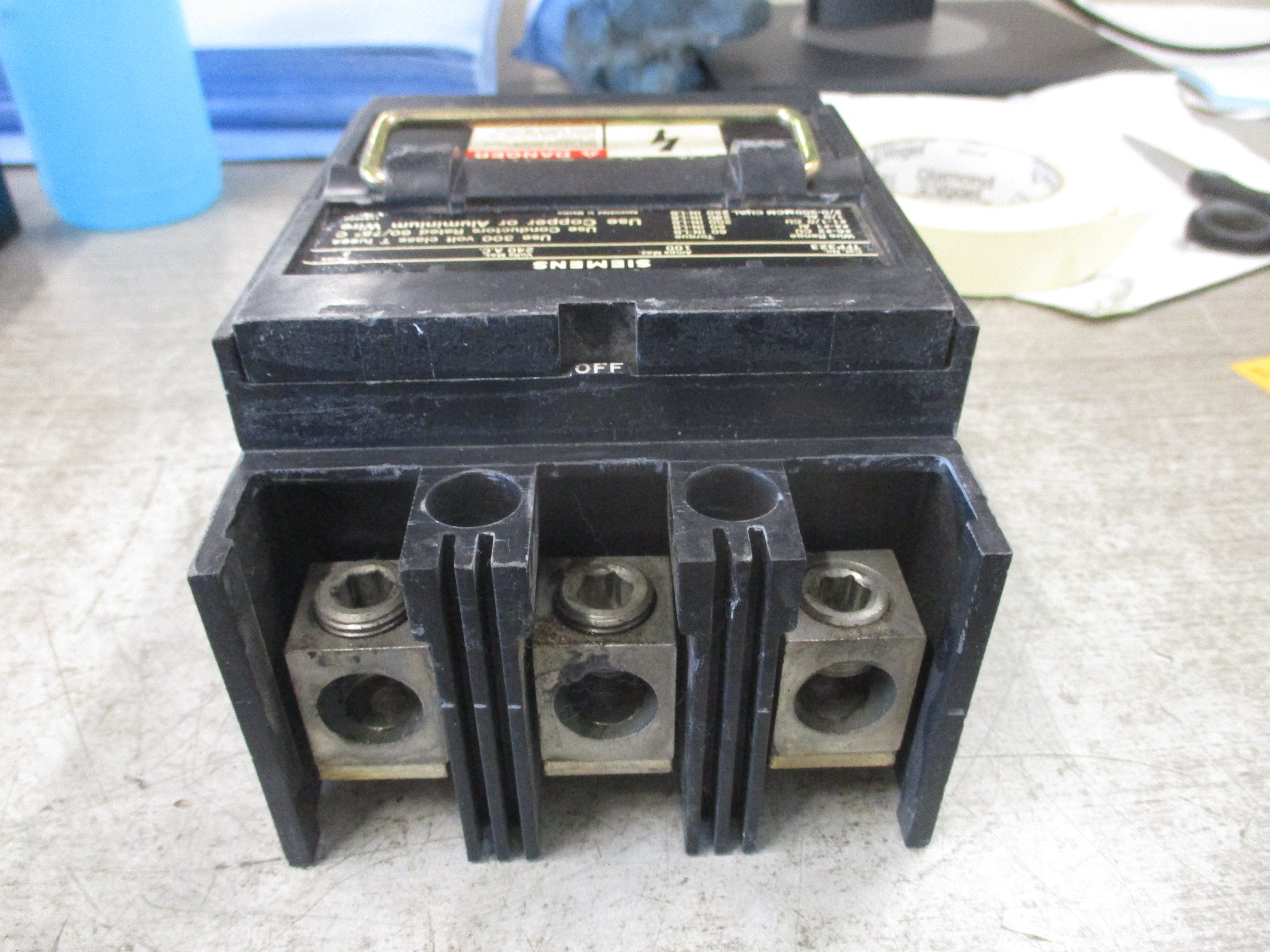 Siemens Fuse Pullout Switch TFP323 100A 240V 3P Used