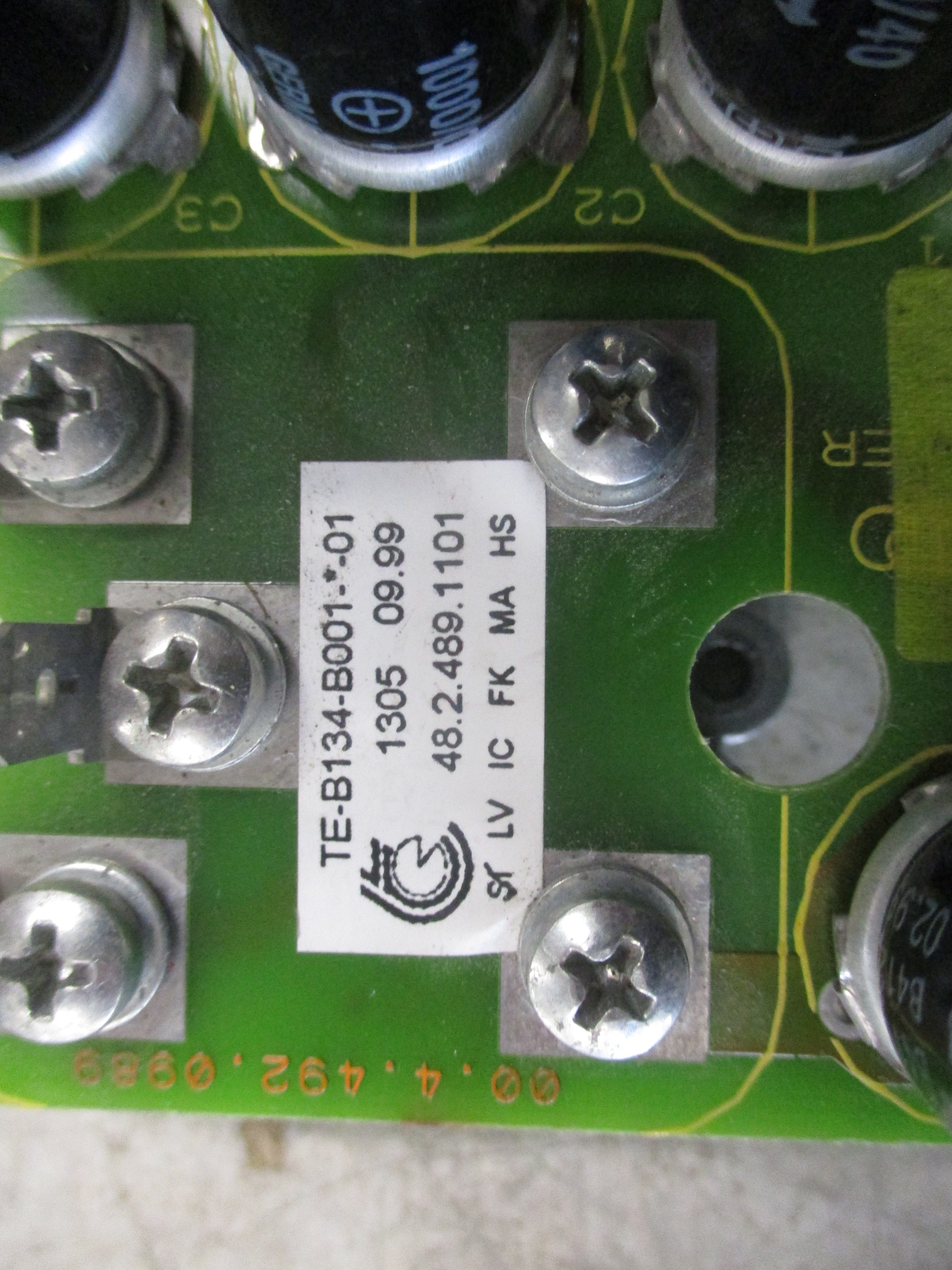 Pillar Capacitor TE-B134-B001-*-01 Used