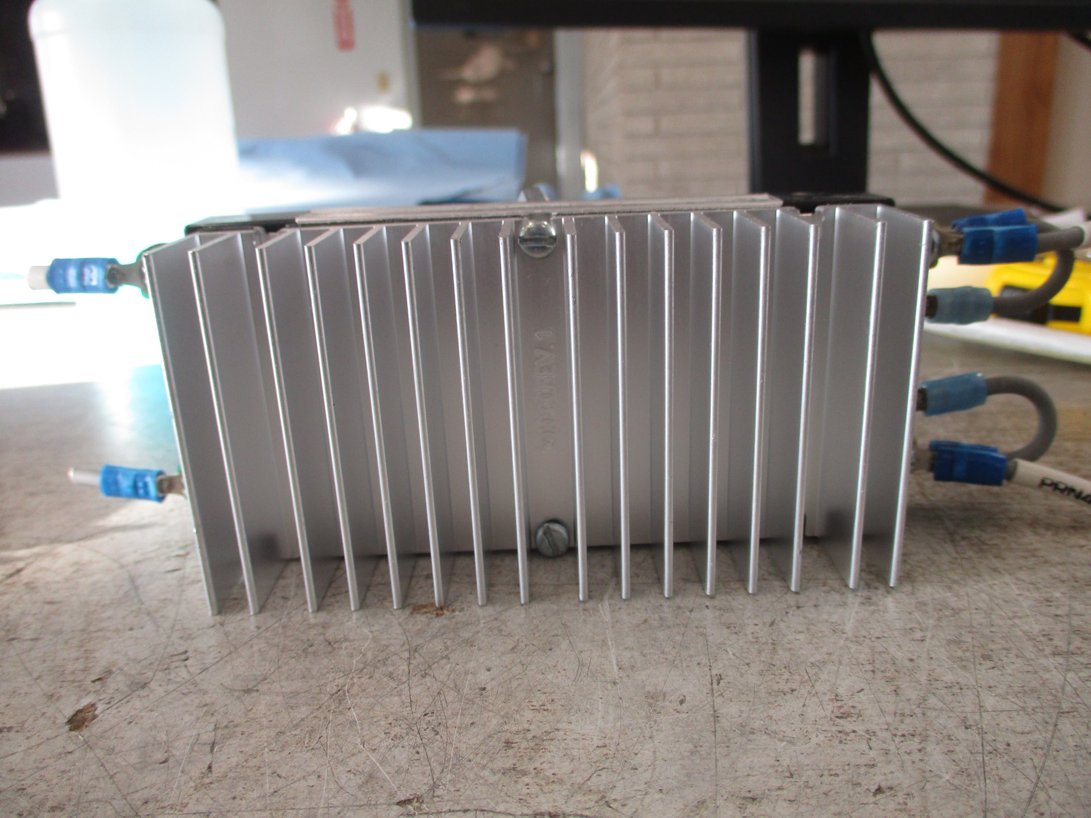 Vicor Mega Module DC-DC Converter VI-LW3-CX Input: 24VDC 100W Output: 24VDC 75W