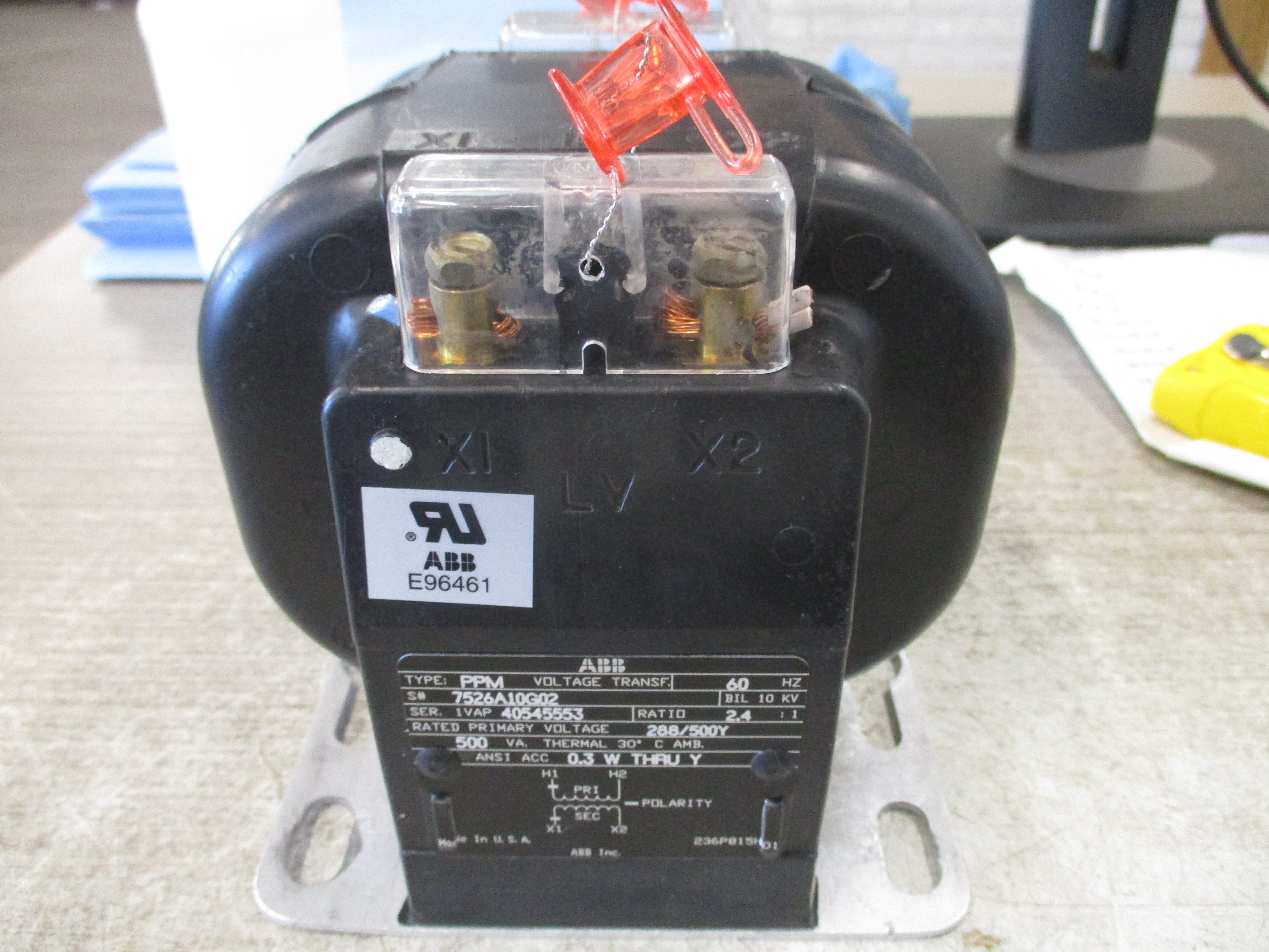 ABB Type PPM Voltage Transformer 7526A10G02 500VA Pri: 500Y/288V Ratio 2.4:1