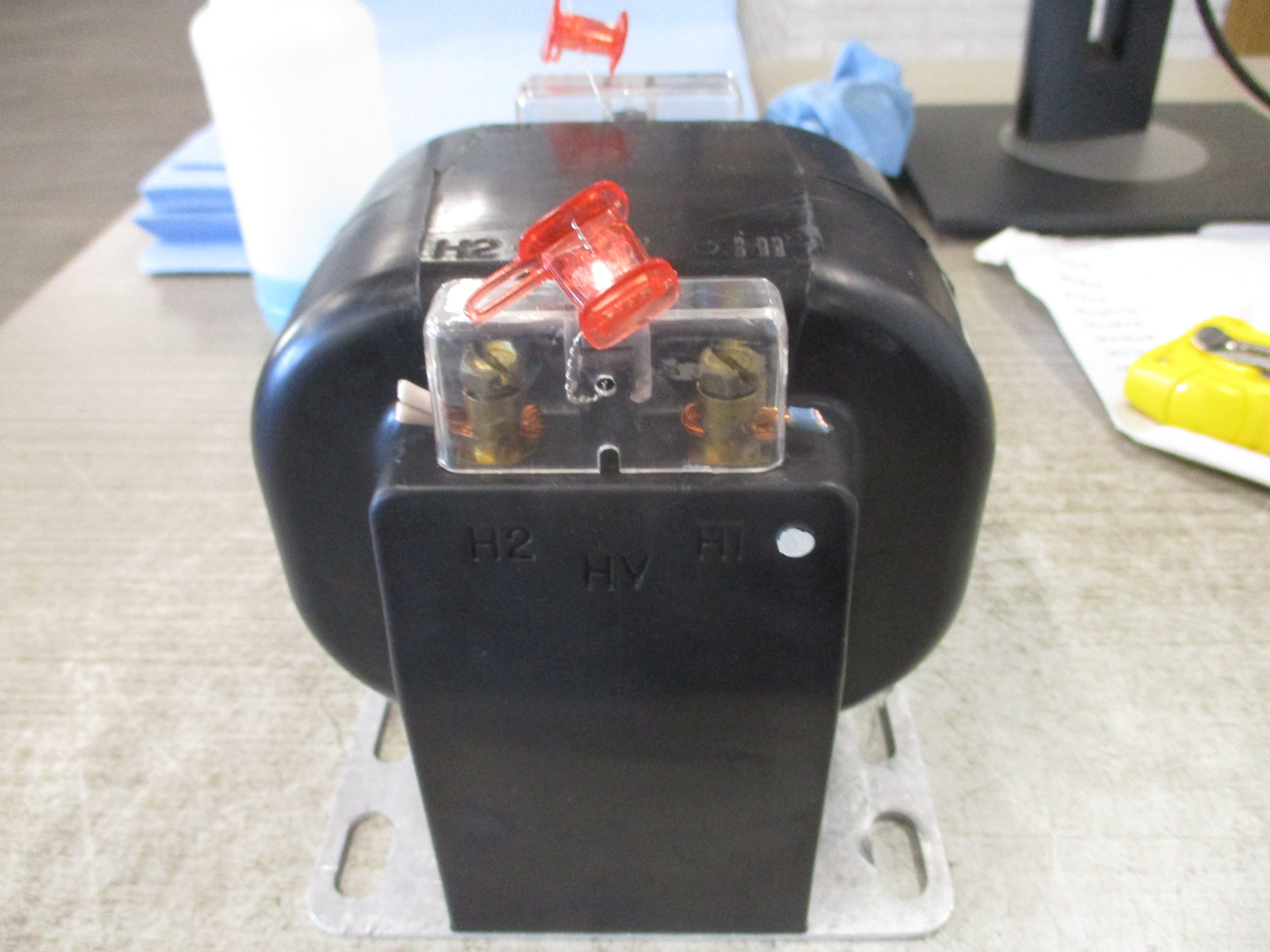 ABB Type PPM Voltage Transformer 7526A10G02 500VA Pri: 500Y/288V Ratio 2.4:1