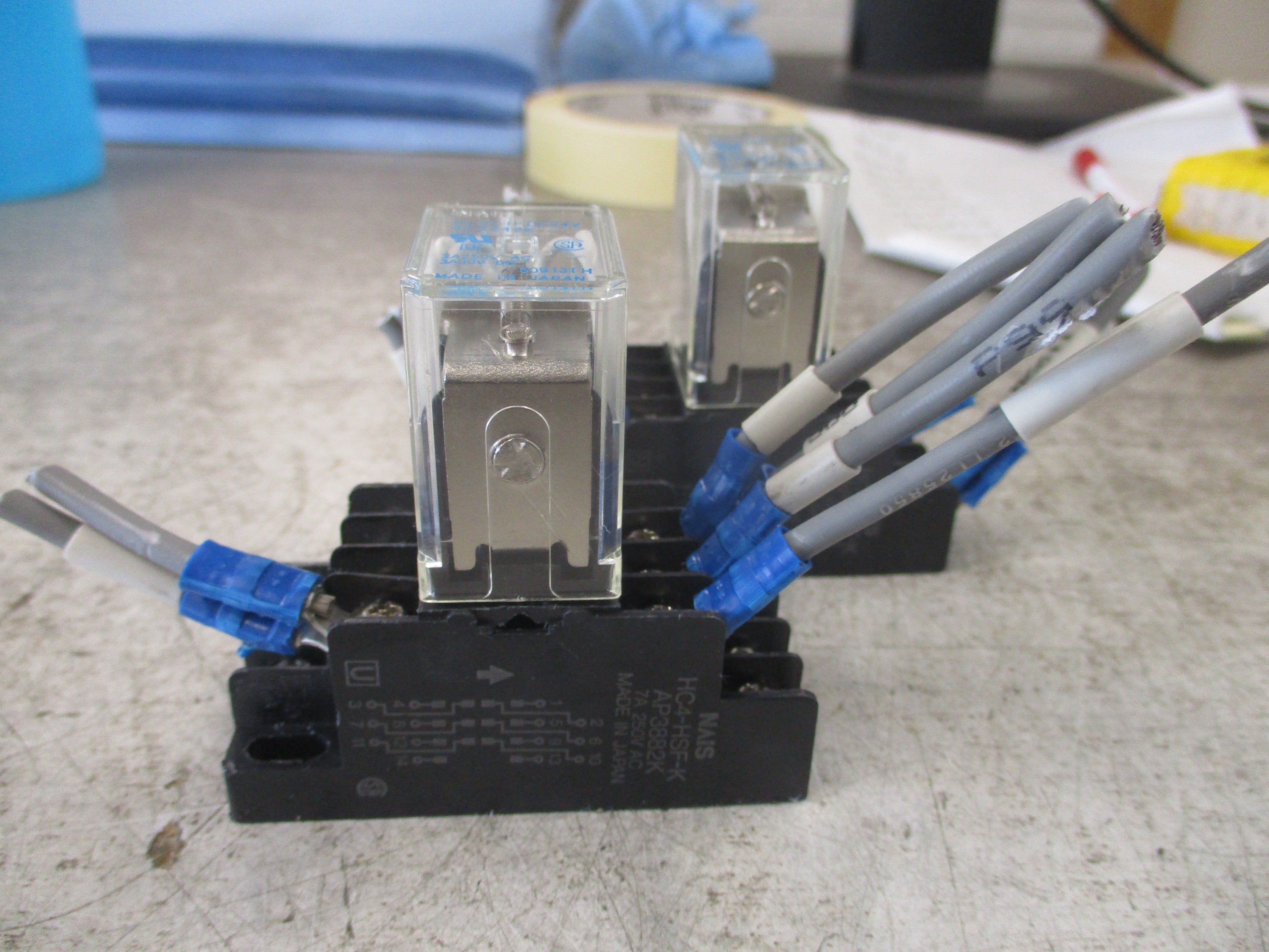 NAiS Relay HC4D-H-DC24V 24VDC Coil W/Base *Lot of 2* Used