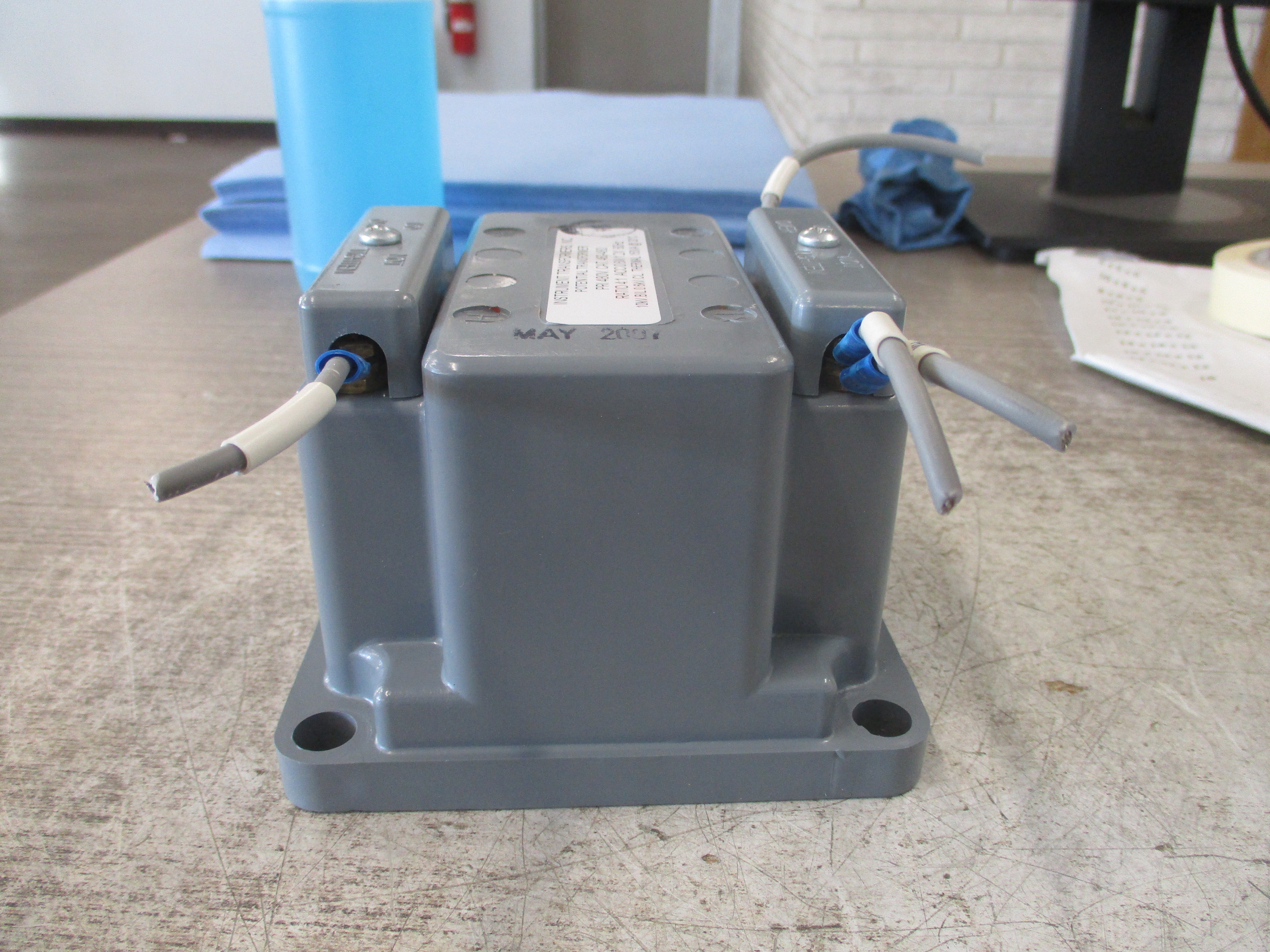 Instrument Transformers Potential Transformer 460-480 Pri: 480V Ratio 4:1 60Hz