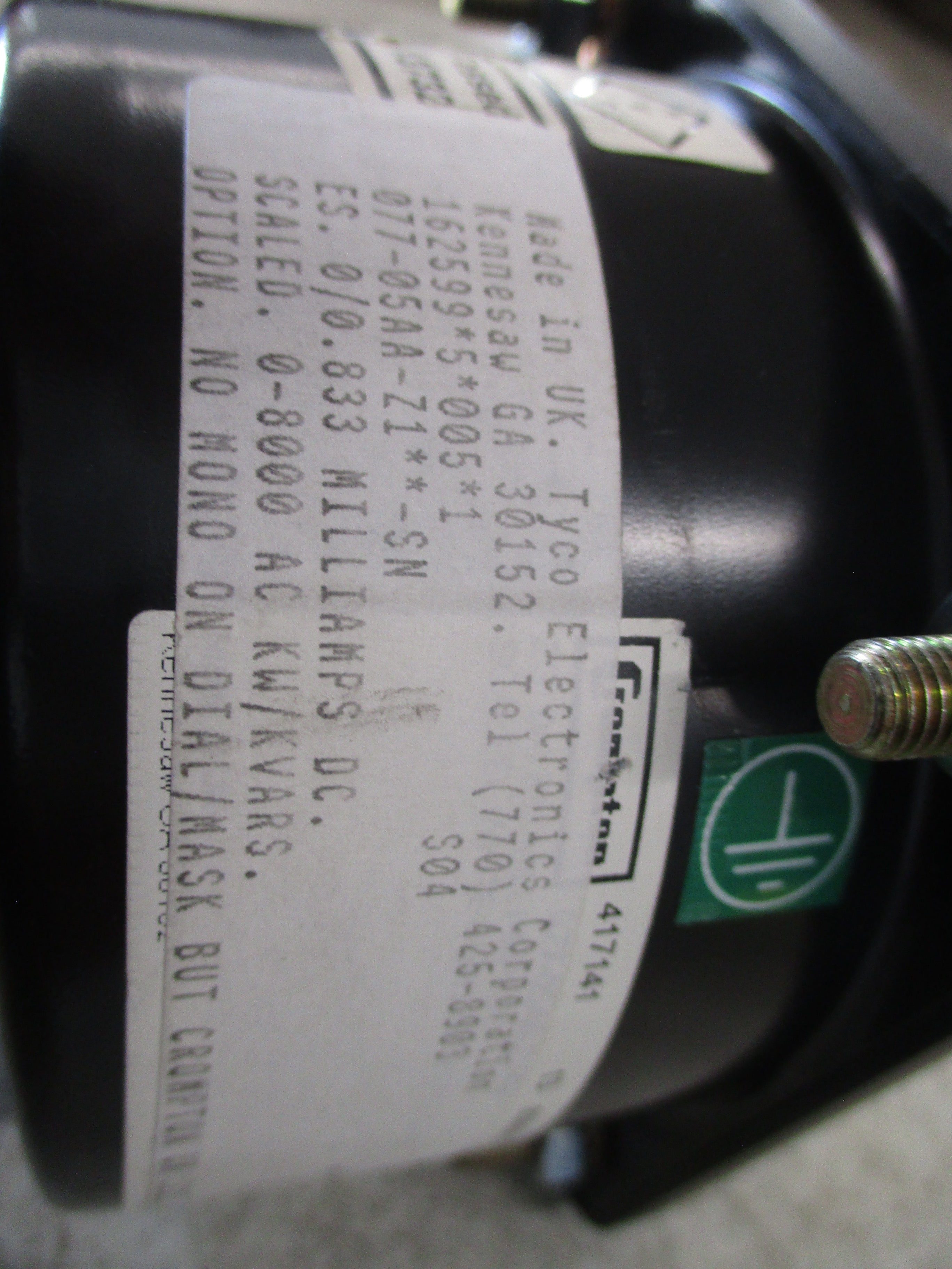 Crompton AC KW/KVAR Meter 077-05AA-Z1**-SN Range: 0-8000 KW/KVAR Used