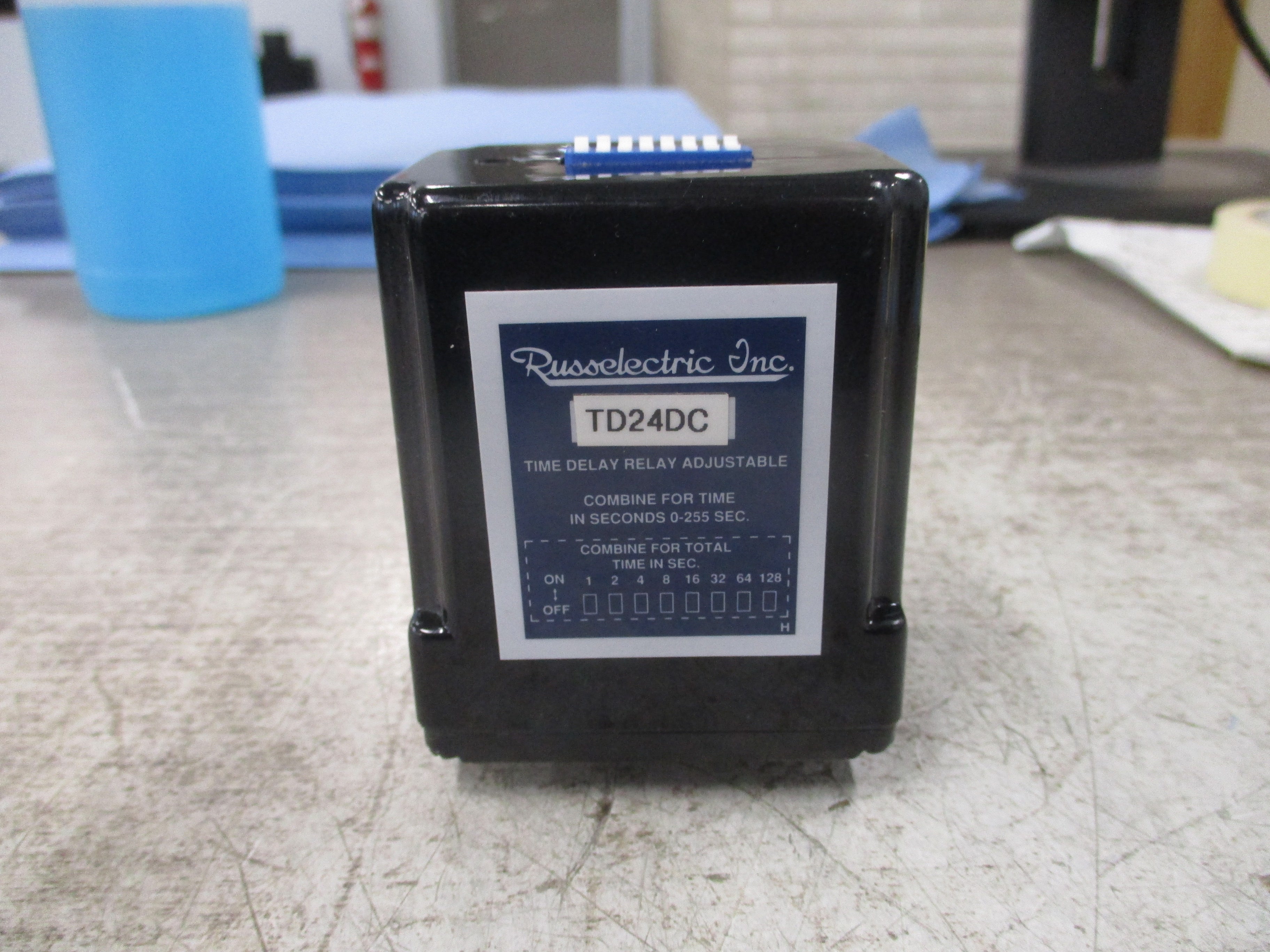 Russelectric Adjustable Time delay Relay TD24DC Range: 0-255 sec. Used