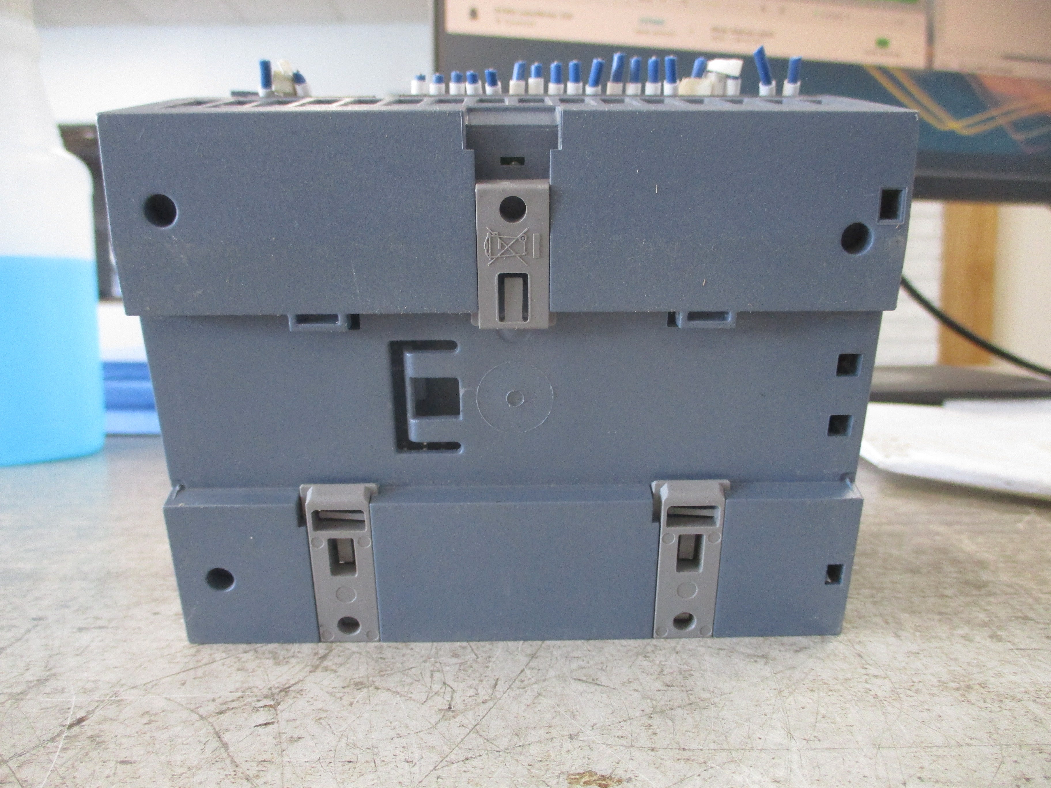 Siemens Simatic S7-1200 CPU Module 6ES7 215-1AG40-0XB0 1215C DC/DC/DC FS: 11 24VDC Used