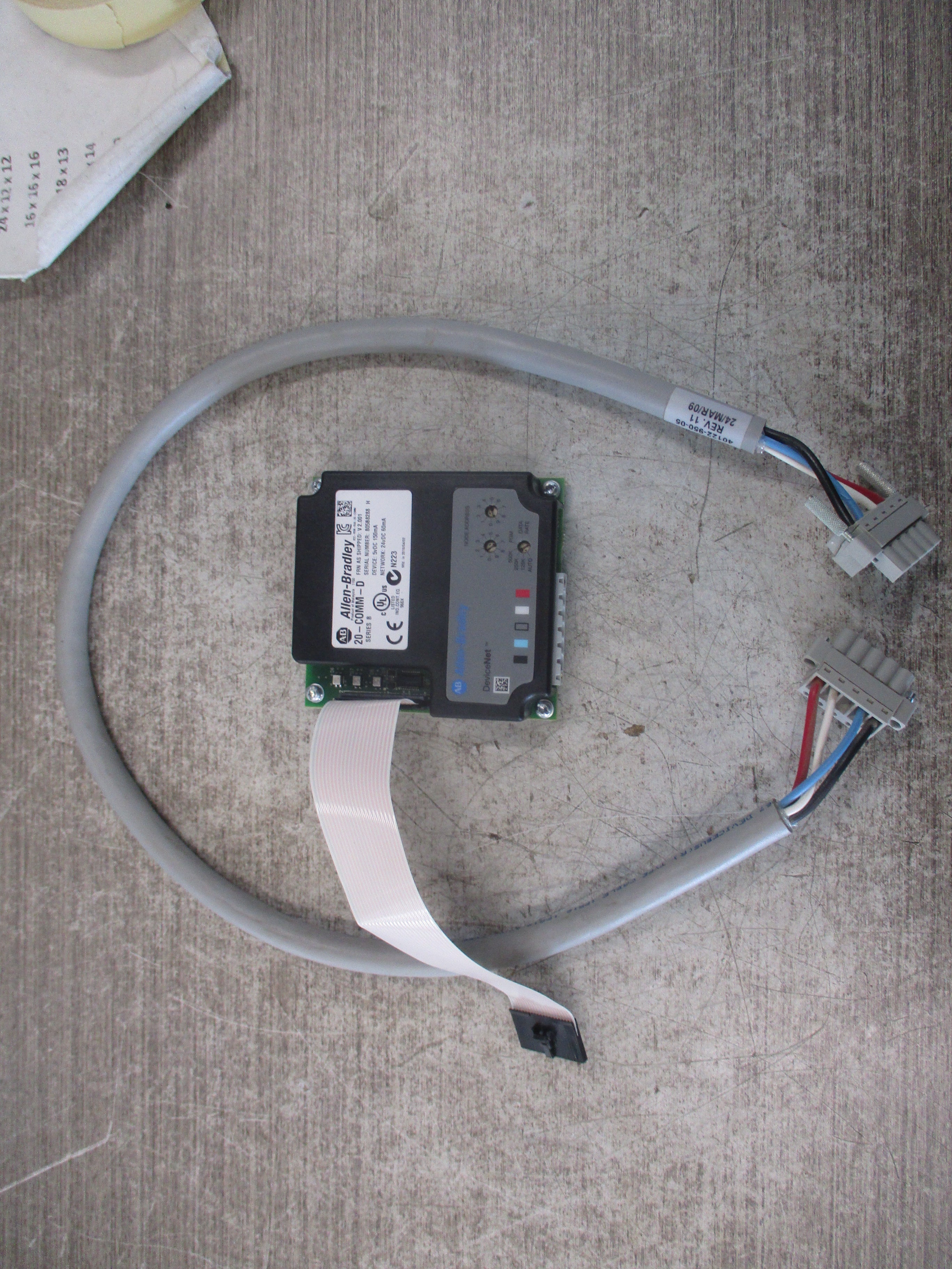 Allen-Bradley PowerFlex DeviceNet Adapter 20-COMM-D Ser. B FRN: V 2.001 W/Cable