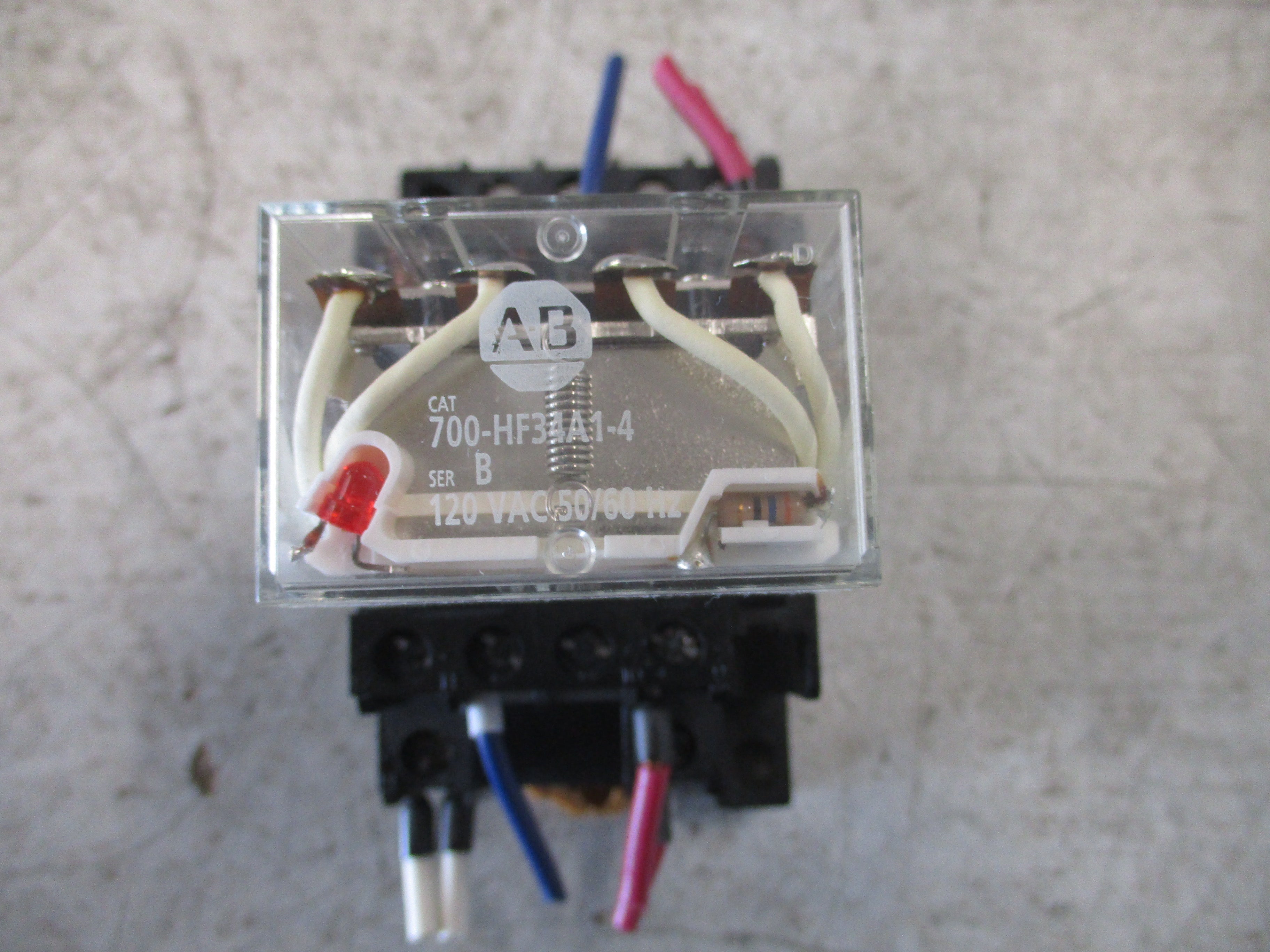 Allen-Bradley Relay w/ Base 700-HF34A1-4 120VAC 50/60Hz Used