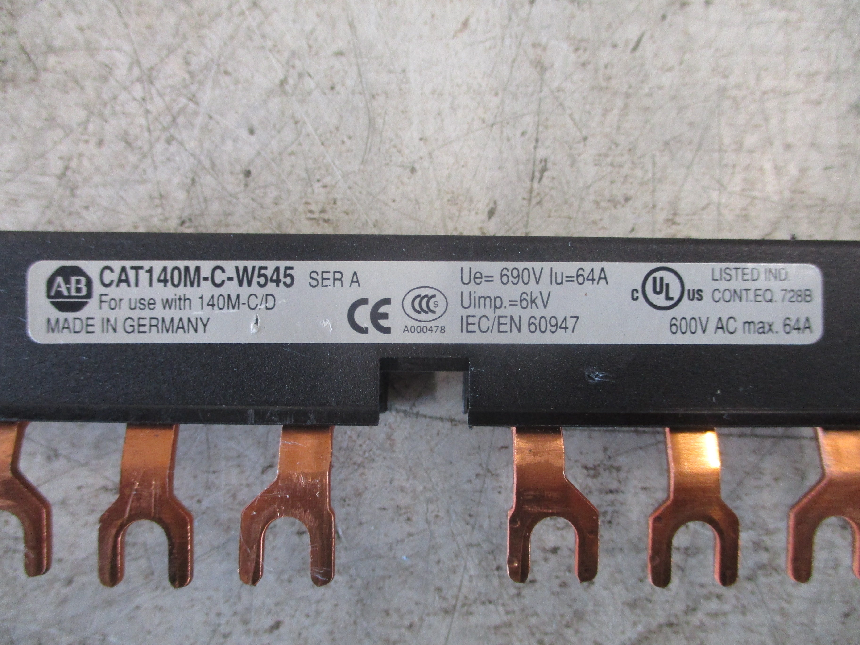 Allen-Bradley Busbar 140M-C-W545 Ser. A 64A 600V Used