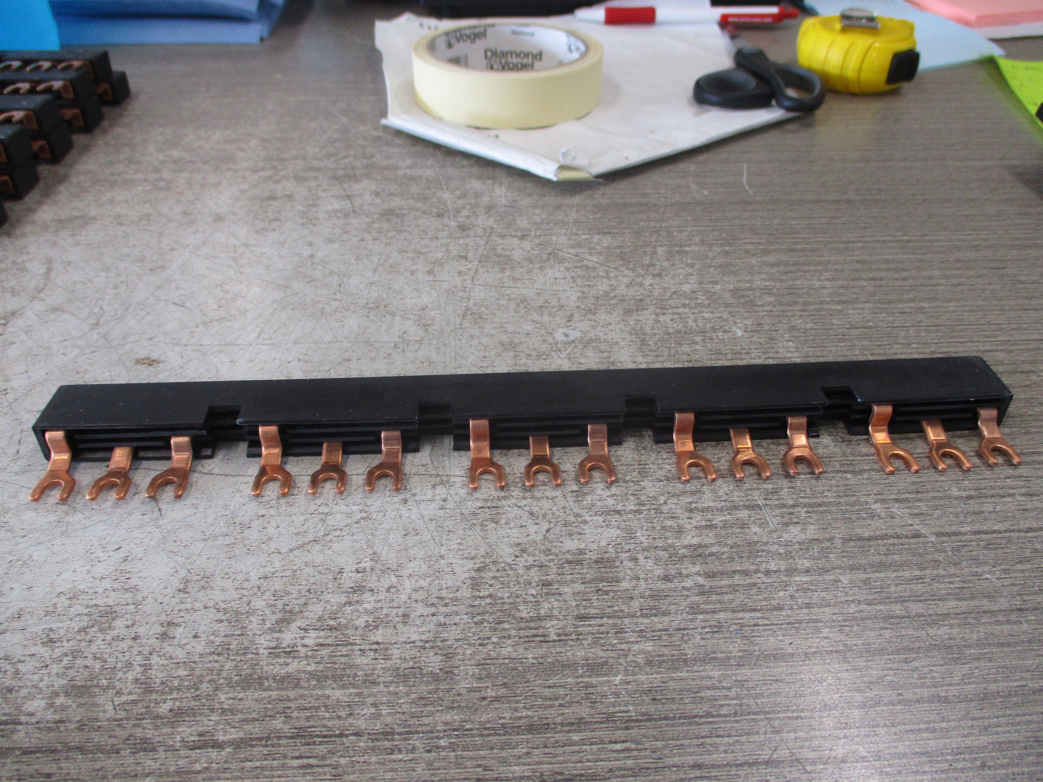 Allen-Bradley Busbar 140M-C-W545 Ser. A 64A 600V Used
