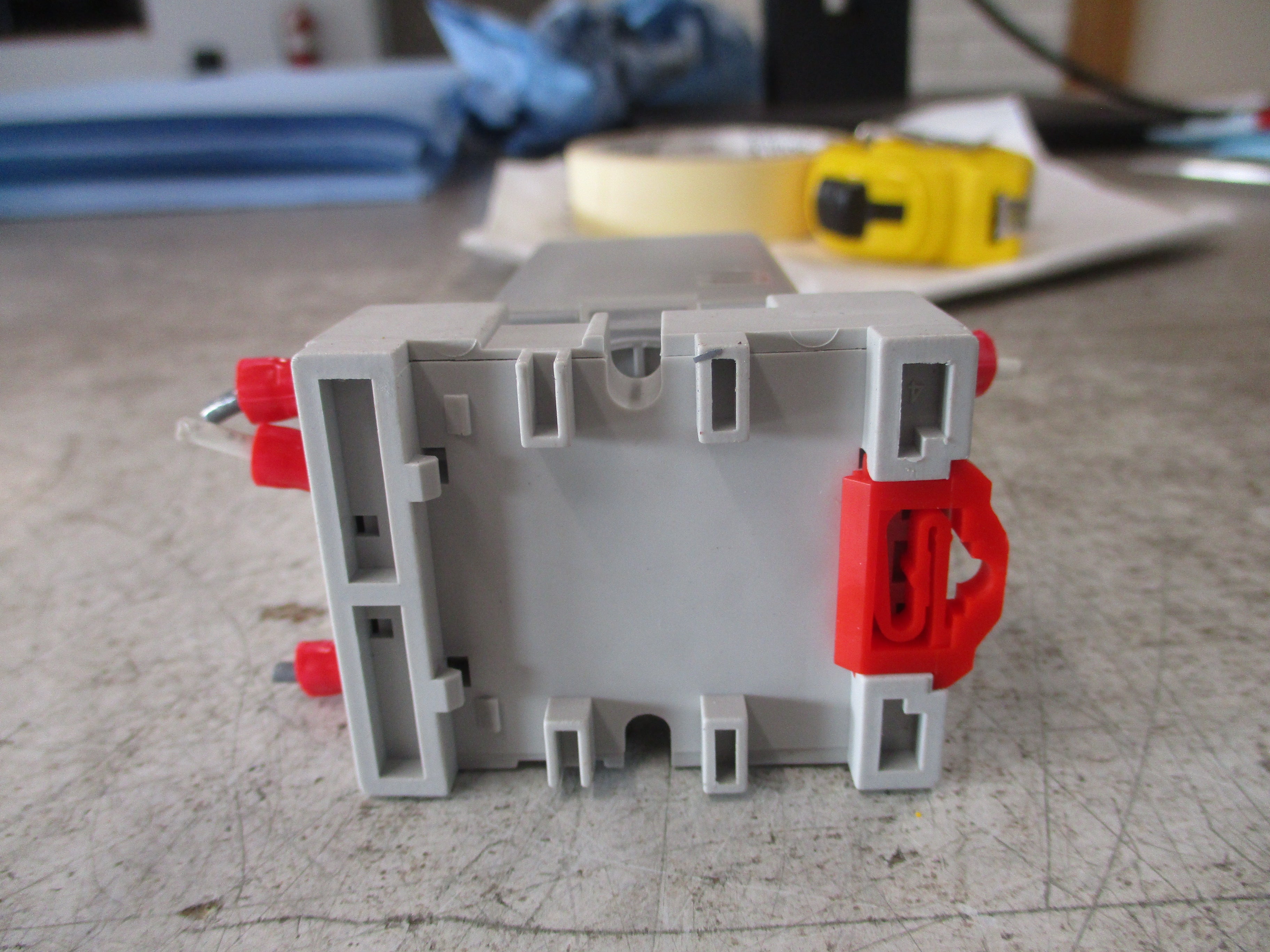 Eaton Relay D3PR2R1 12VDC Coil W/Base Used