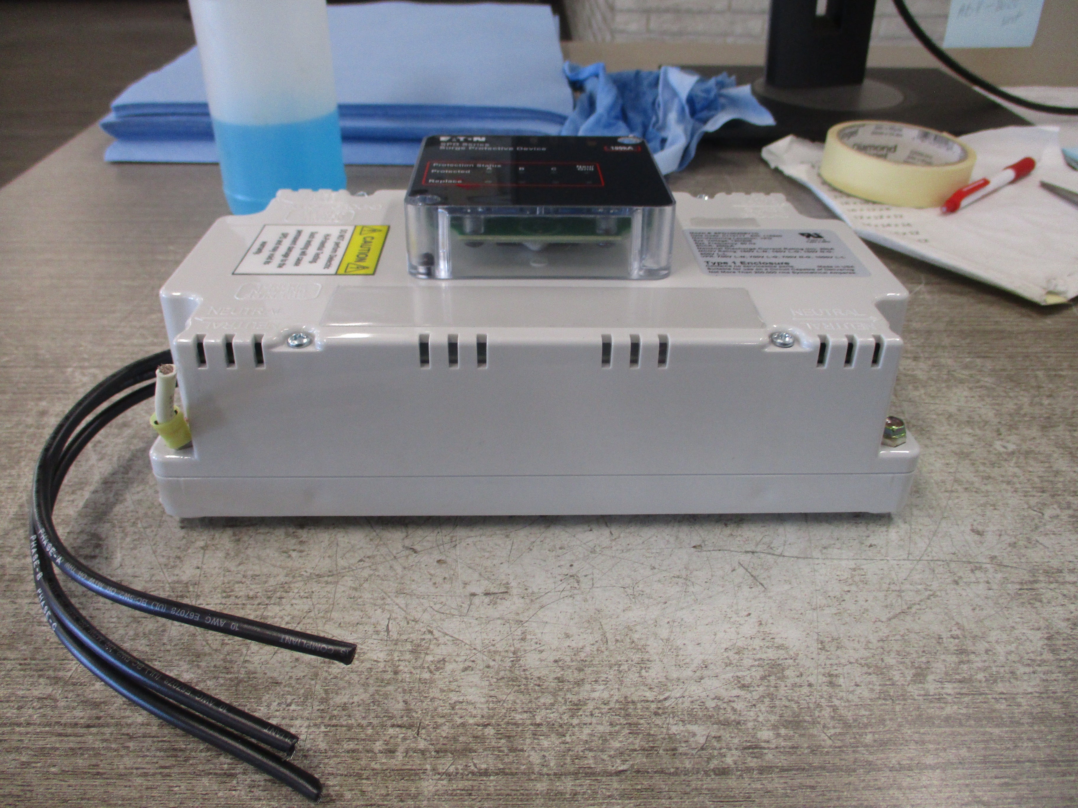 Eaton SPD Series Surge Protective Device SPD100208Y1C 120/208V 60Hz