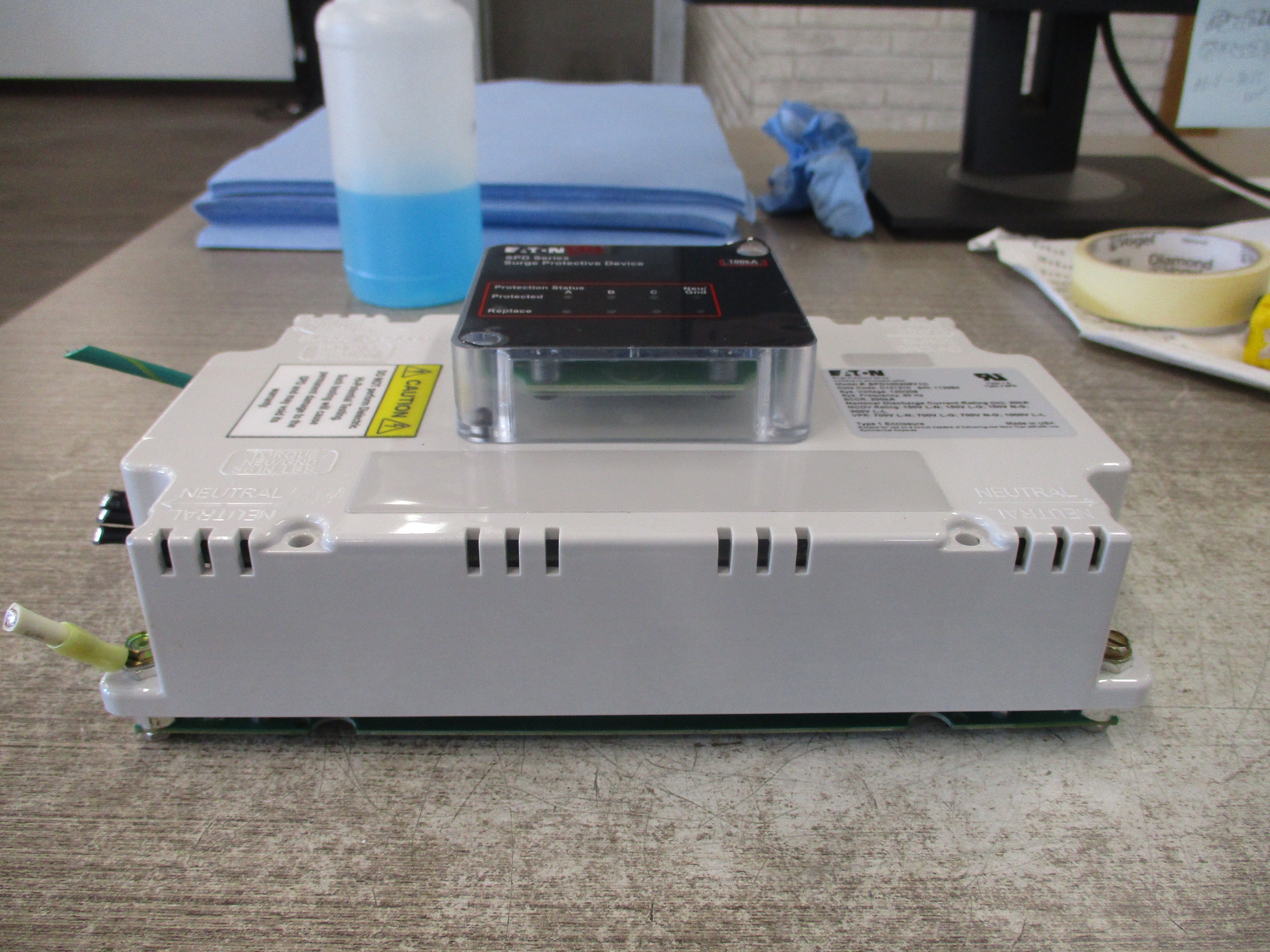 Eaton  SPD Series Surge Protective Device  SPD100208Y1C  120/208V  60Hz