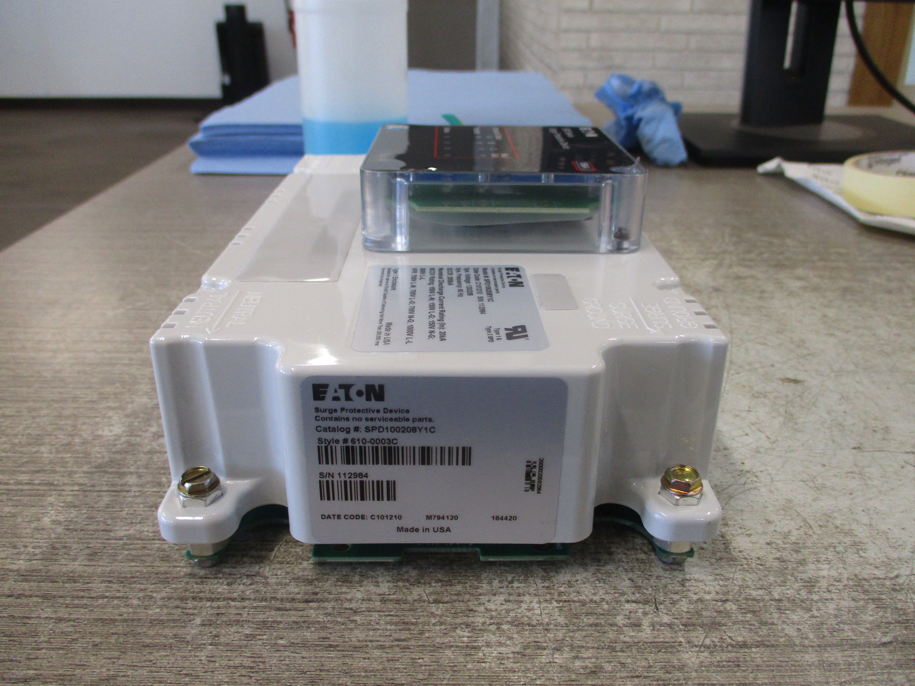 Eaton  SPD Series Surge Protective Device  SPD100208Y1C  120/208V  60Hz
