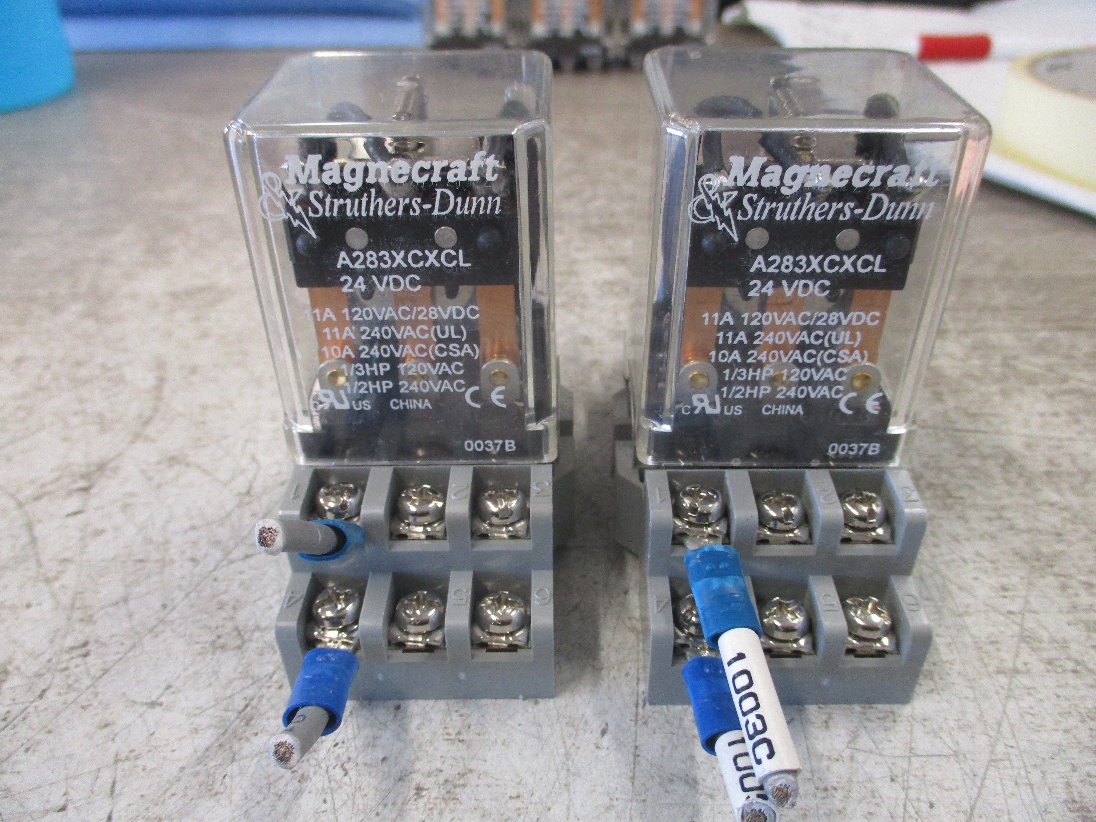 Magnecraft Struthers-Dunn Relay A283XCXCL 24VDC Coil W/Base *Lot of 2* Used