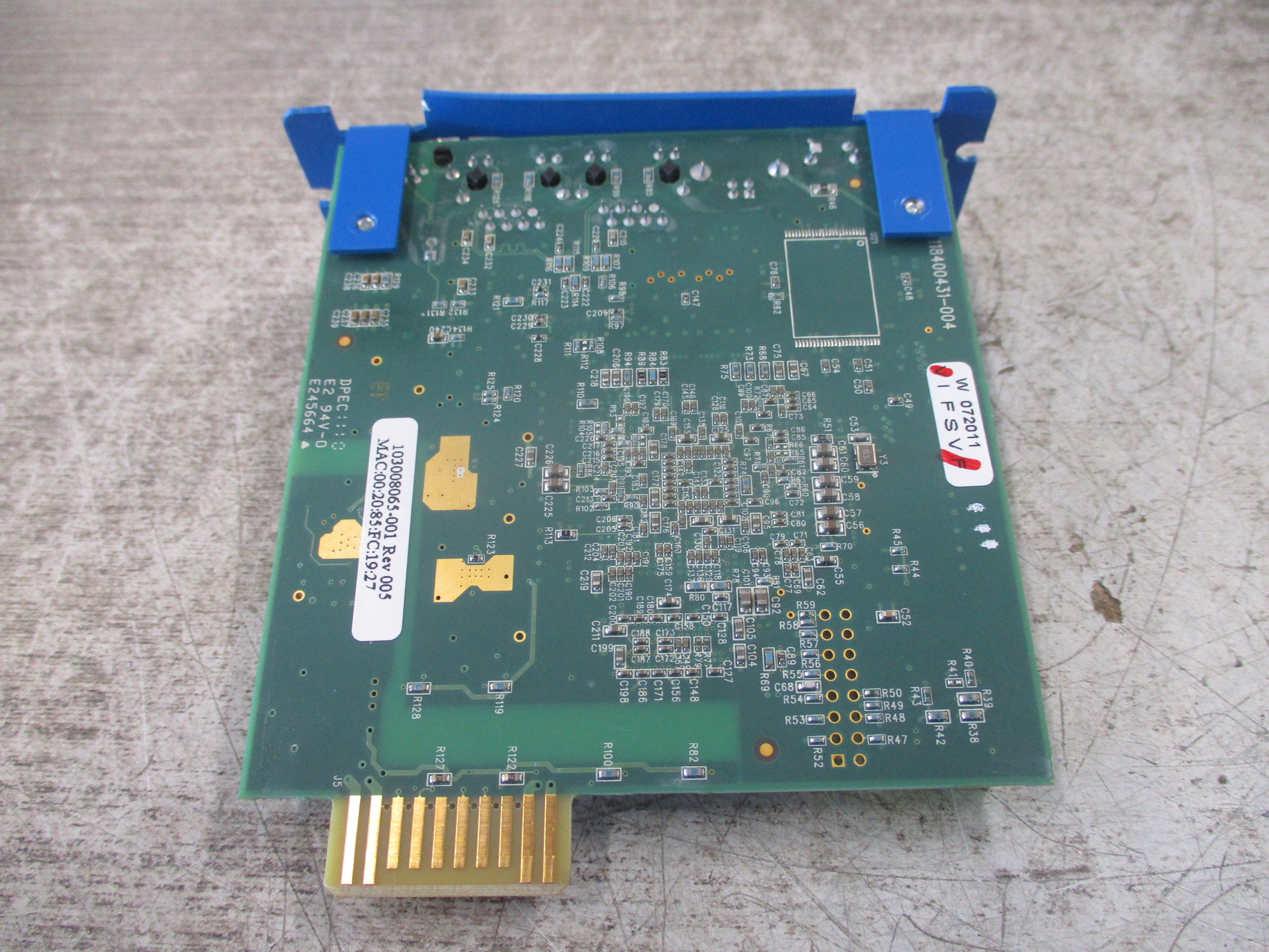 Eaton PXGX PDP Power Xpert Gateway 103008065-001 Rev. 005 *Bent Face Plate* Used