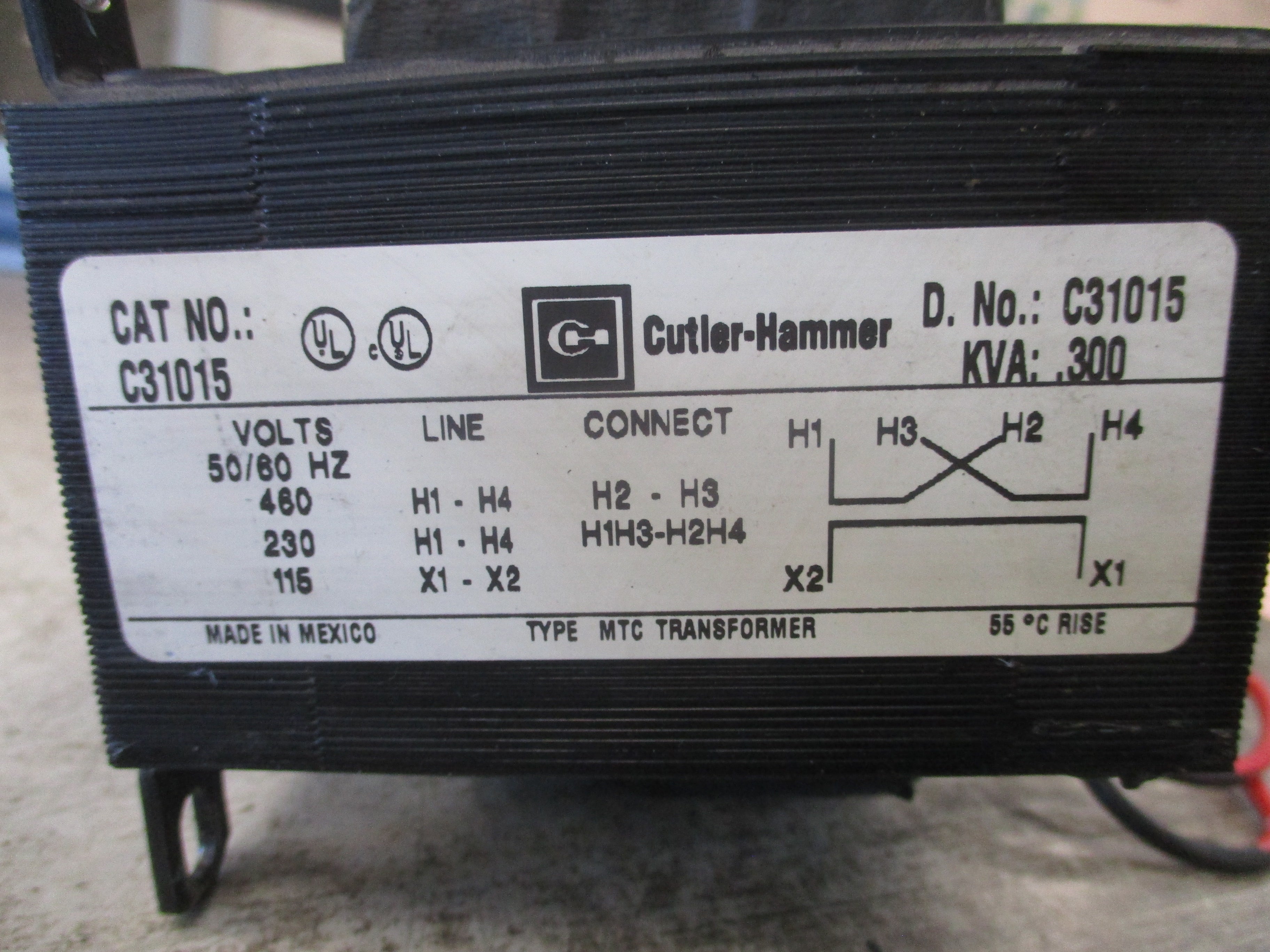 Cutler-Hammer Type MTC Transformer C31015 0.300KVA Pri: 230/460V Sec: 115V