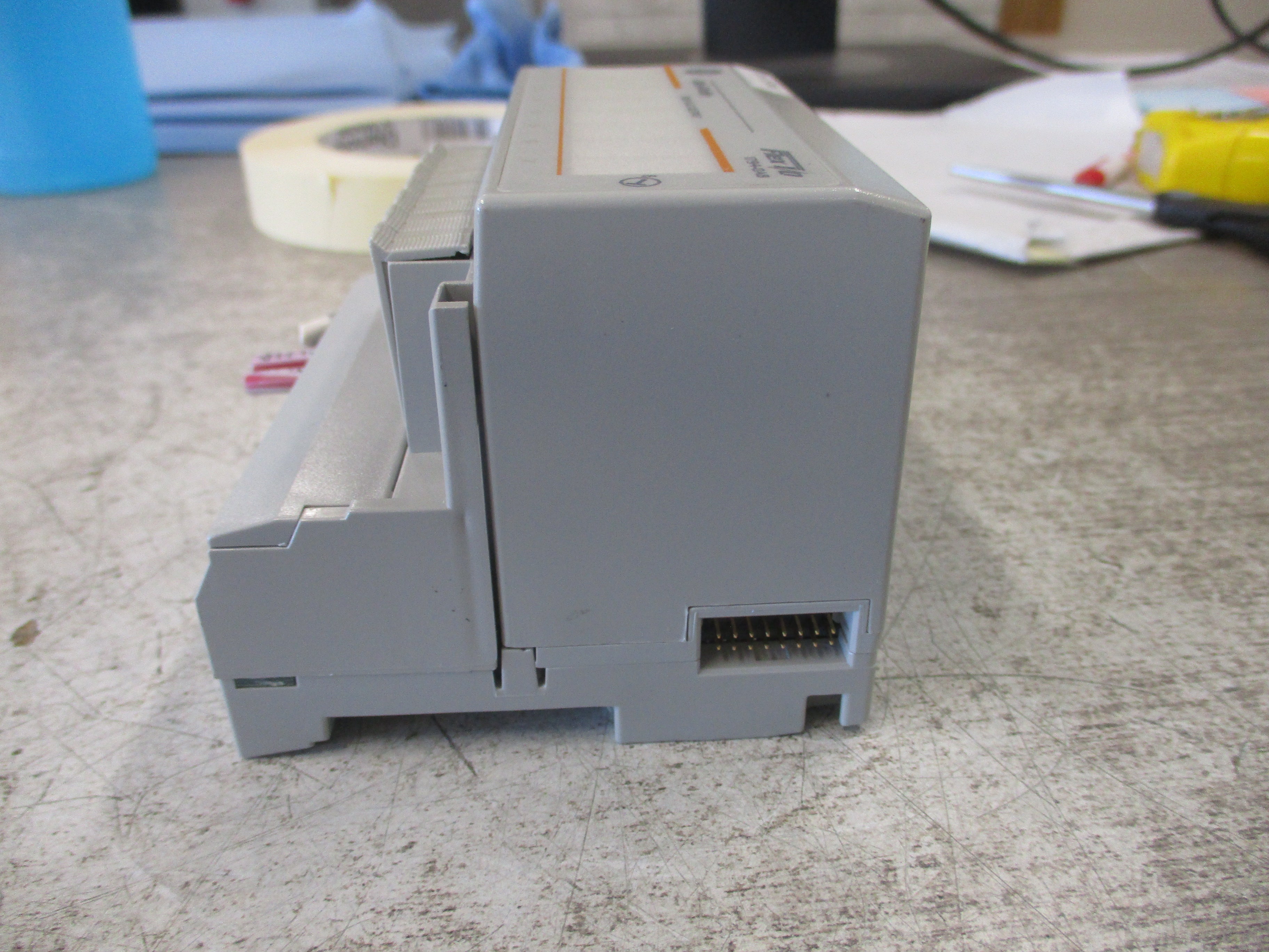 Allen-Bradley Flex I/O Input Module 1794-OA8 120VAC *Missing (1) Fuse Cover*