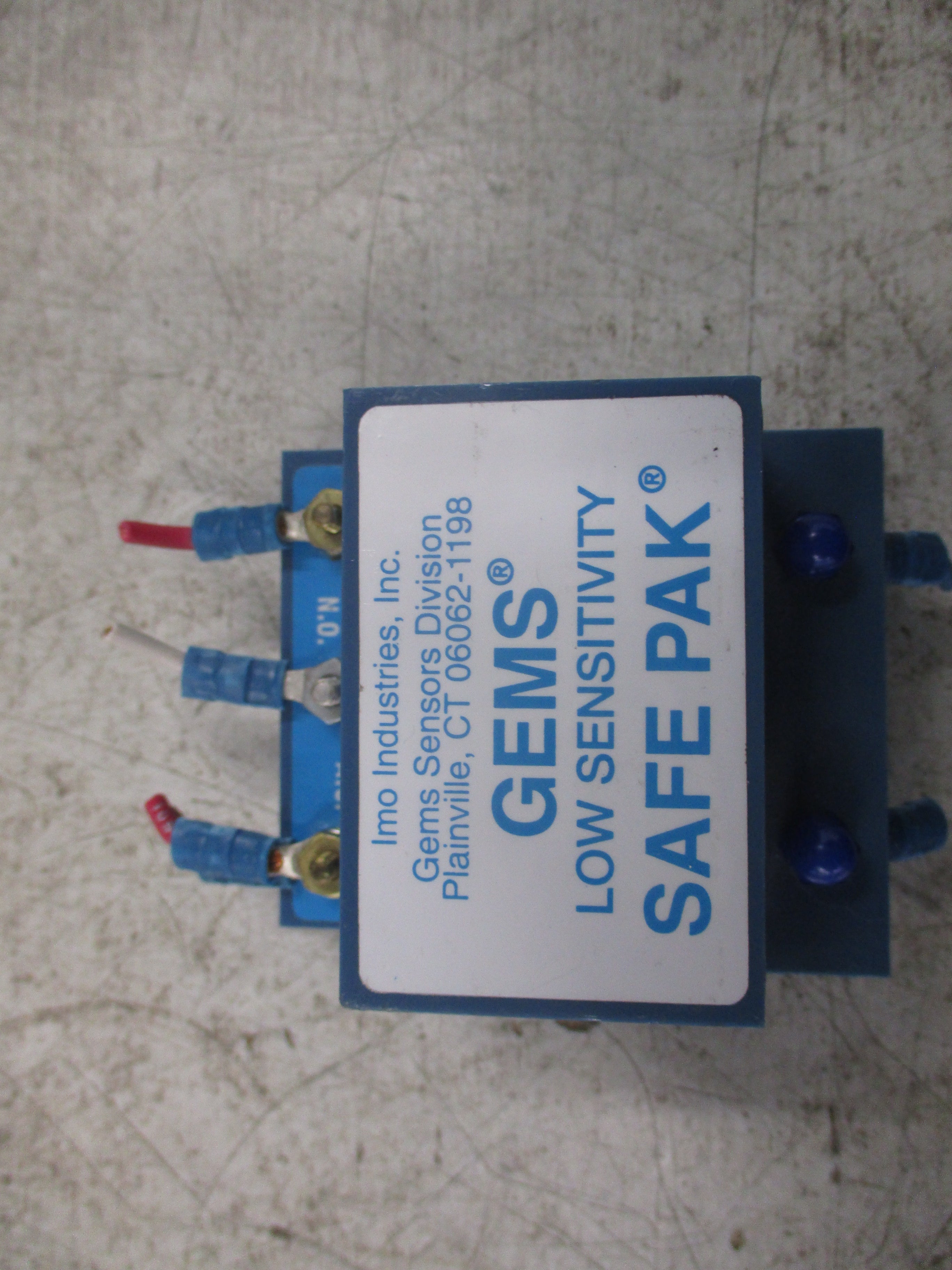 Gems Low Sensitivity Safe Pak ST-64101 10VA 120V 0.08A N.O. Used