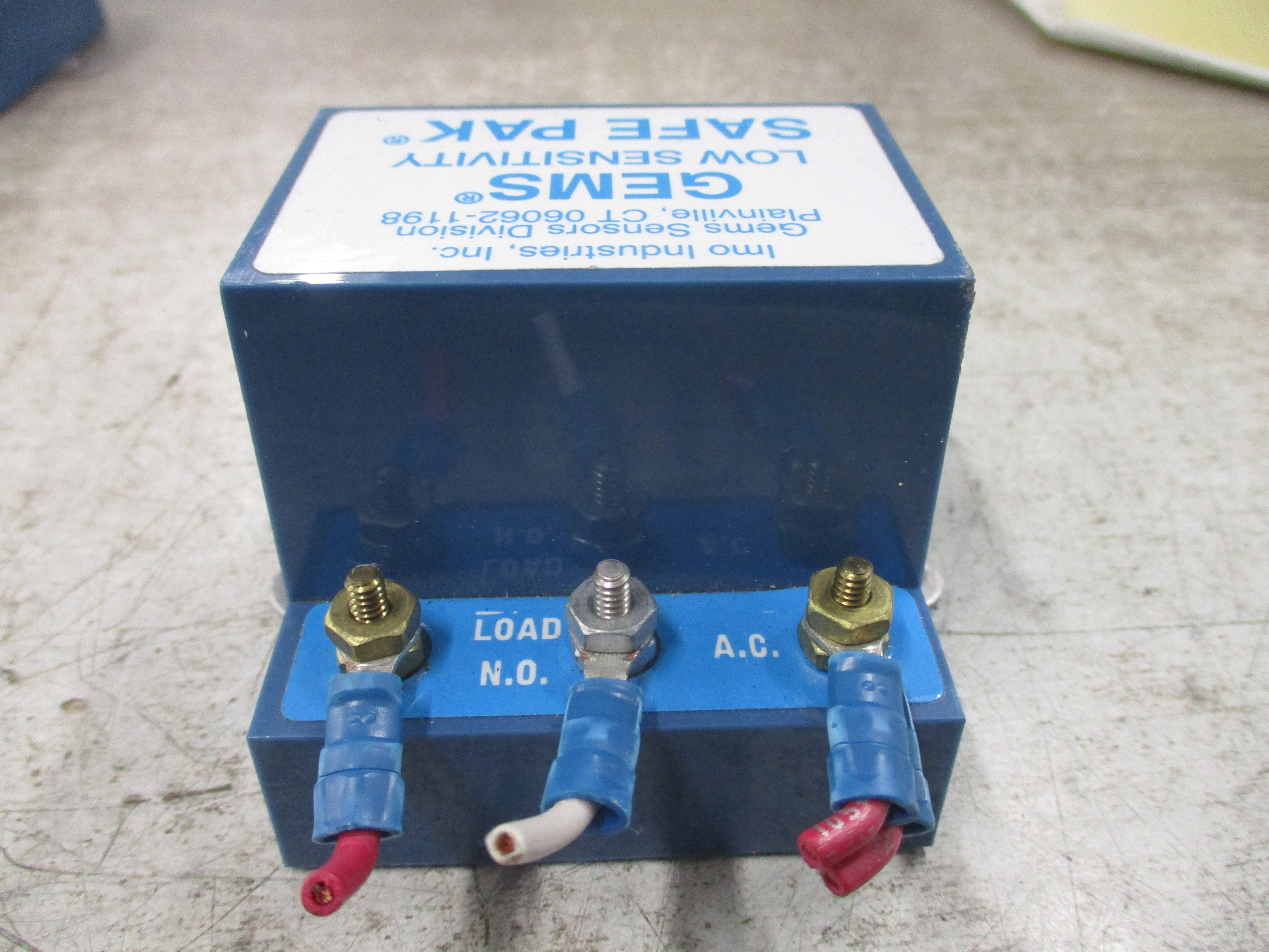 Gems Low Sensitivity Safe Pak ST-64101 10VA 120V 0.08A N.O. Used