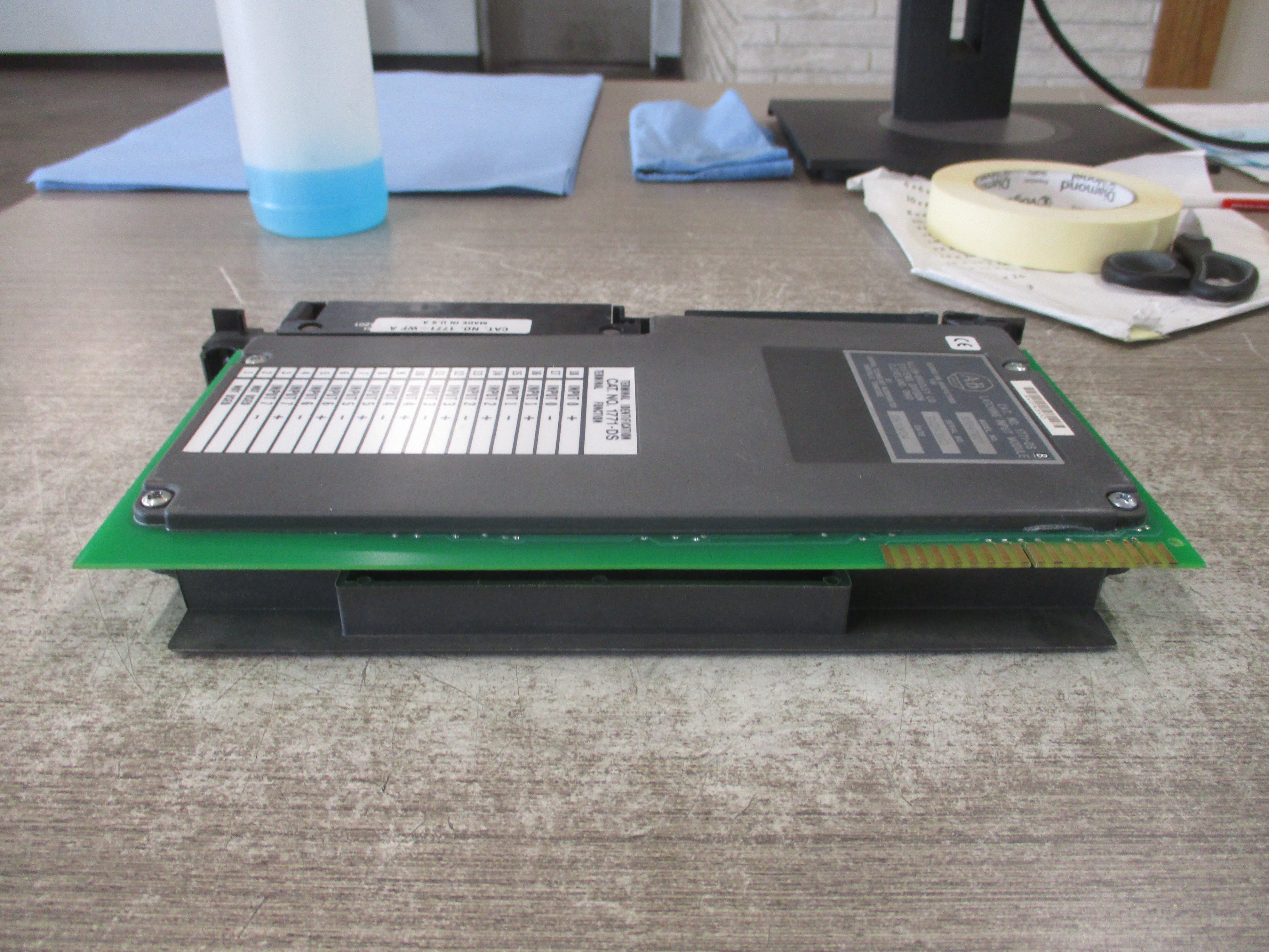 Allen-Bradley Latching Input Module 1771-DS Used