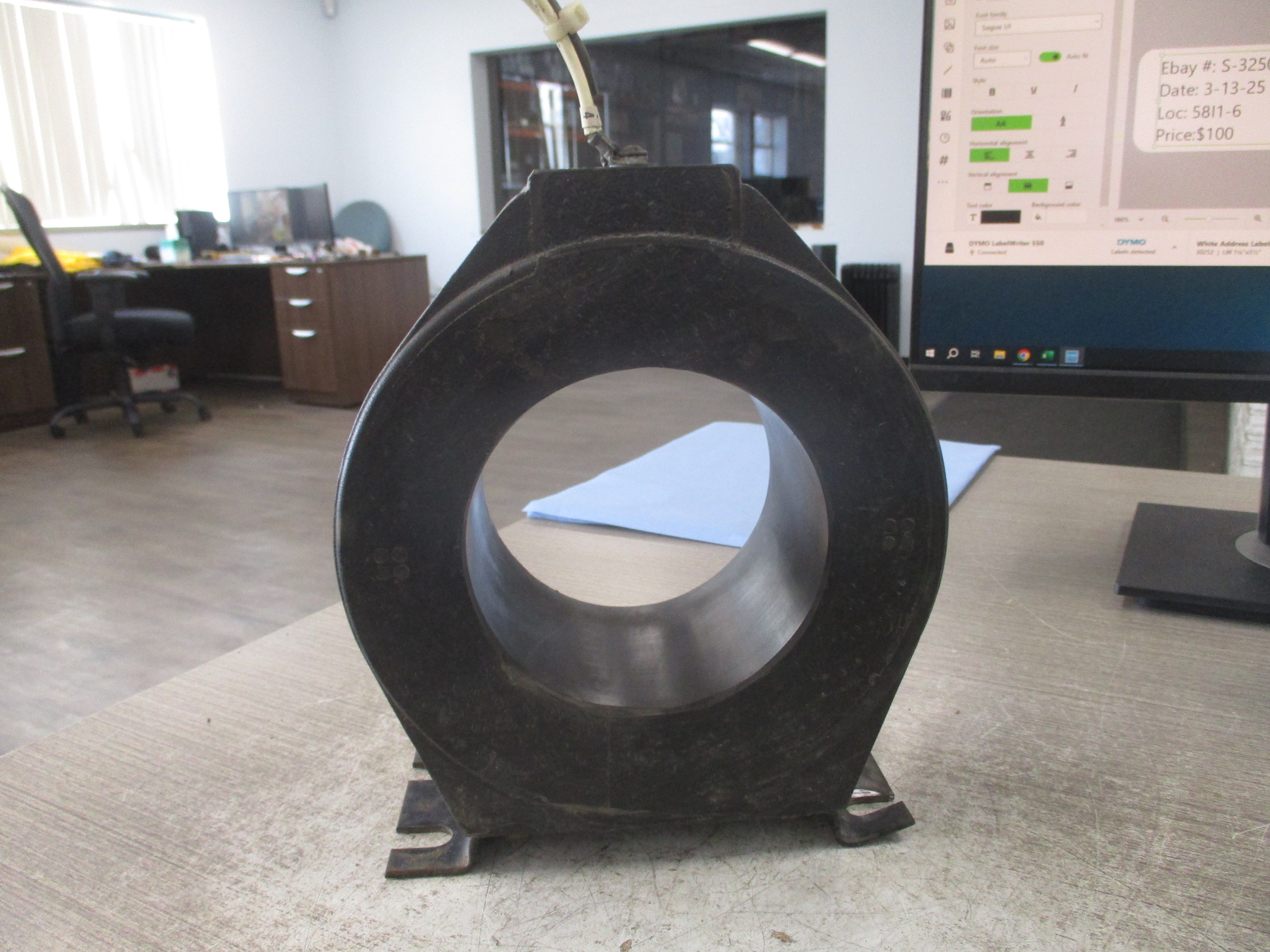 GE Type JCS-0 Current Transformer 750X10G5 Ratio 300:5A 600V 25-400Hz 10KV BIL