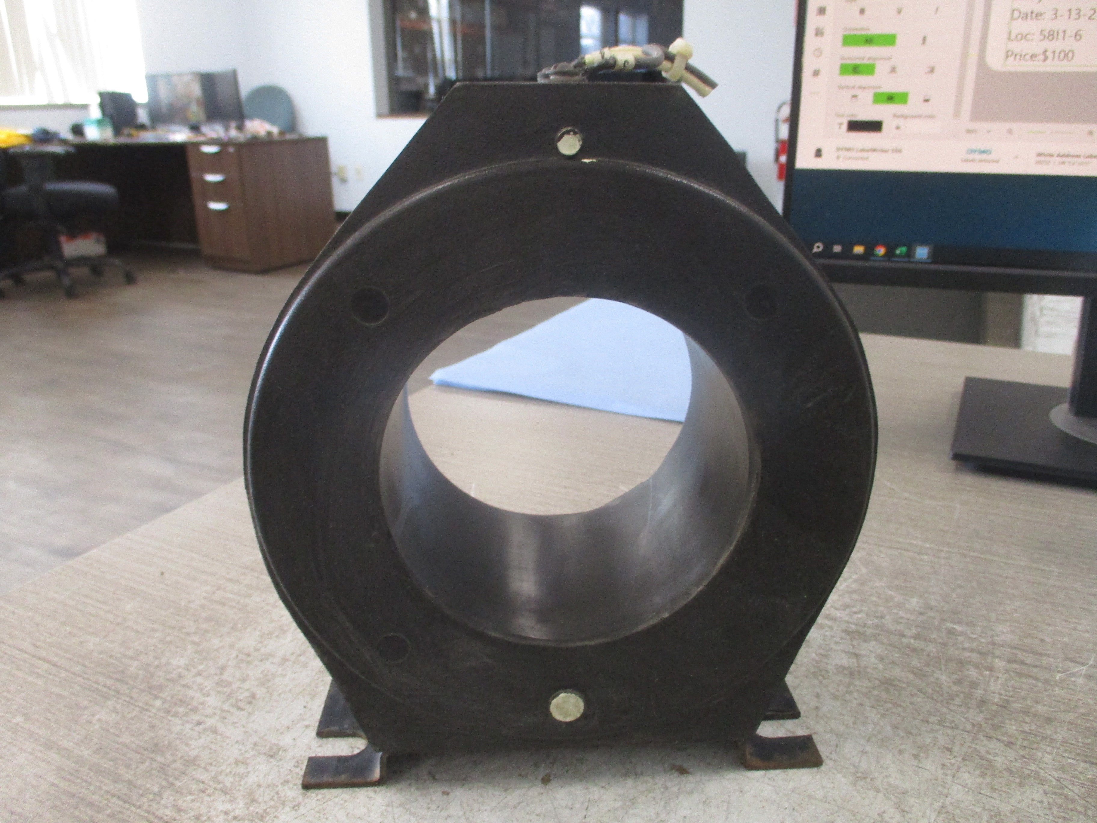 GE Type JCS-0 Current Transformer 750X10G5 Ratio 300:5A 600V 25-400Hz 10KV BIL