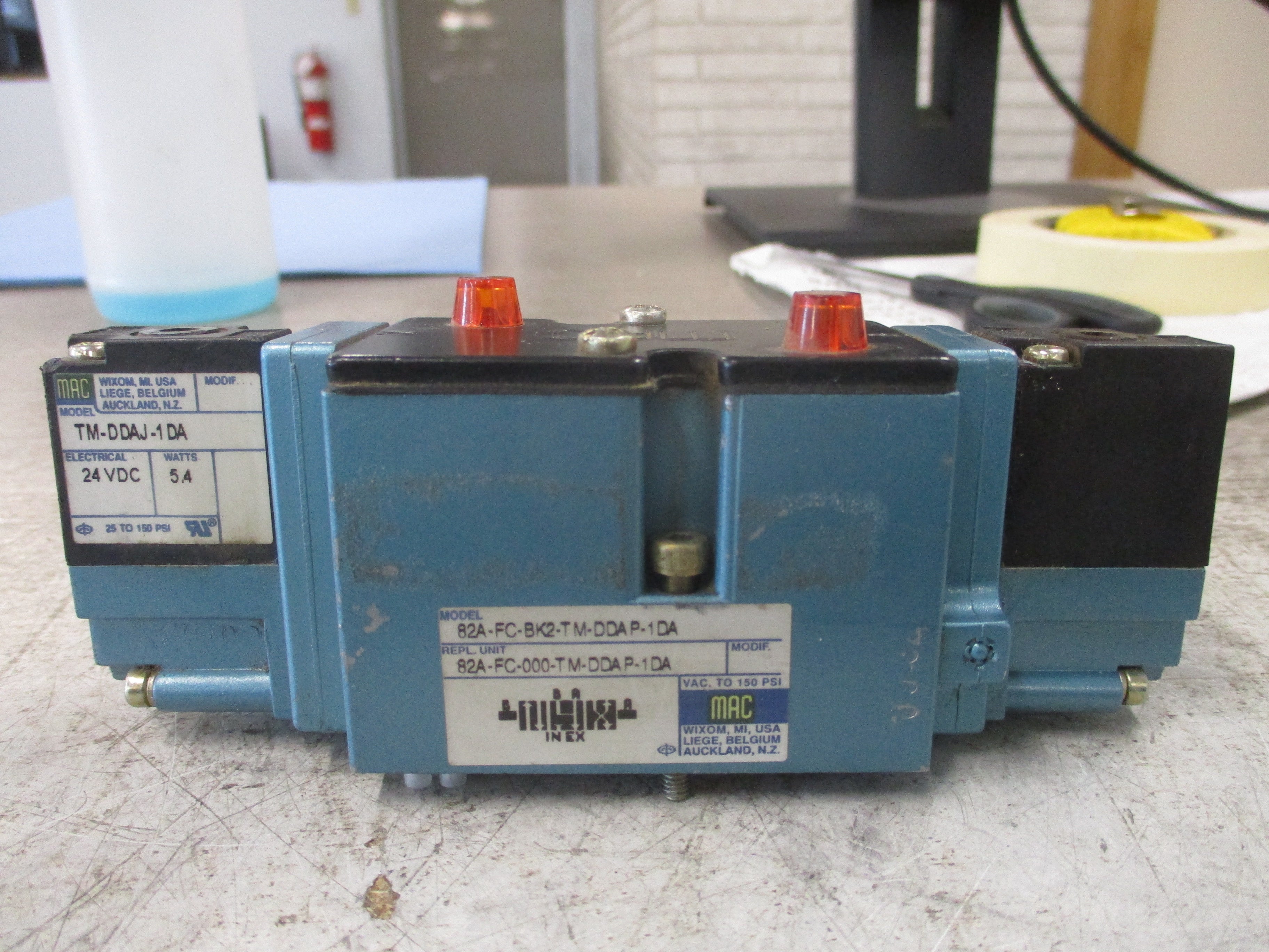 MAC Solenoid Valve 82A-FC-BK2-TM-DDAP-1DA Used