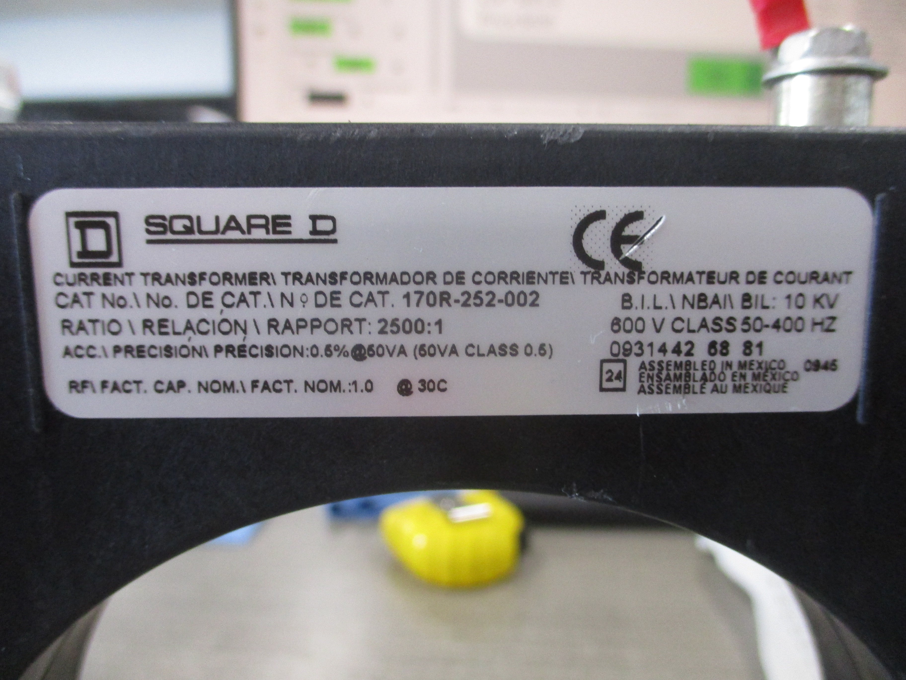 Square D Current Transformer 170R-252-002 Ratio 2500:1A 600V 50-400Hz 10KV BIL