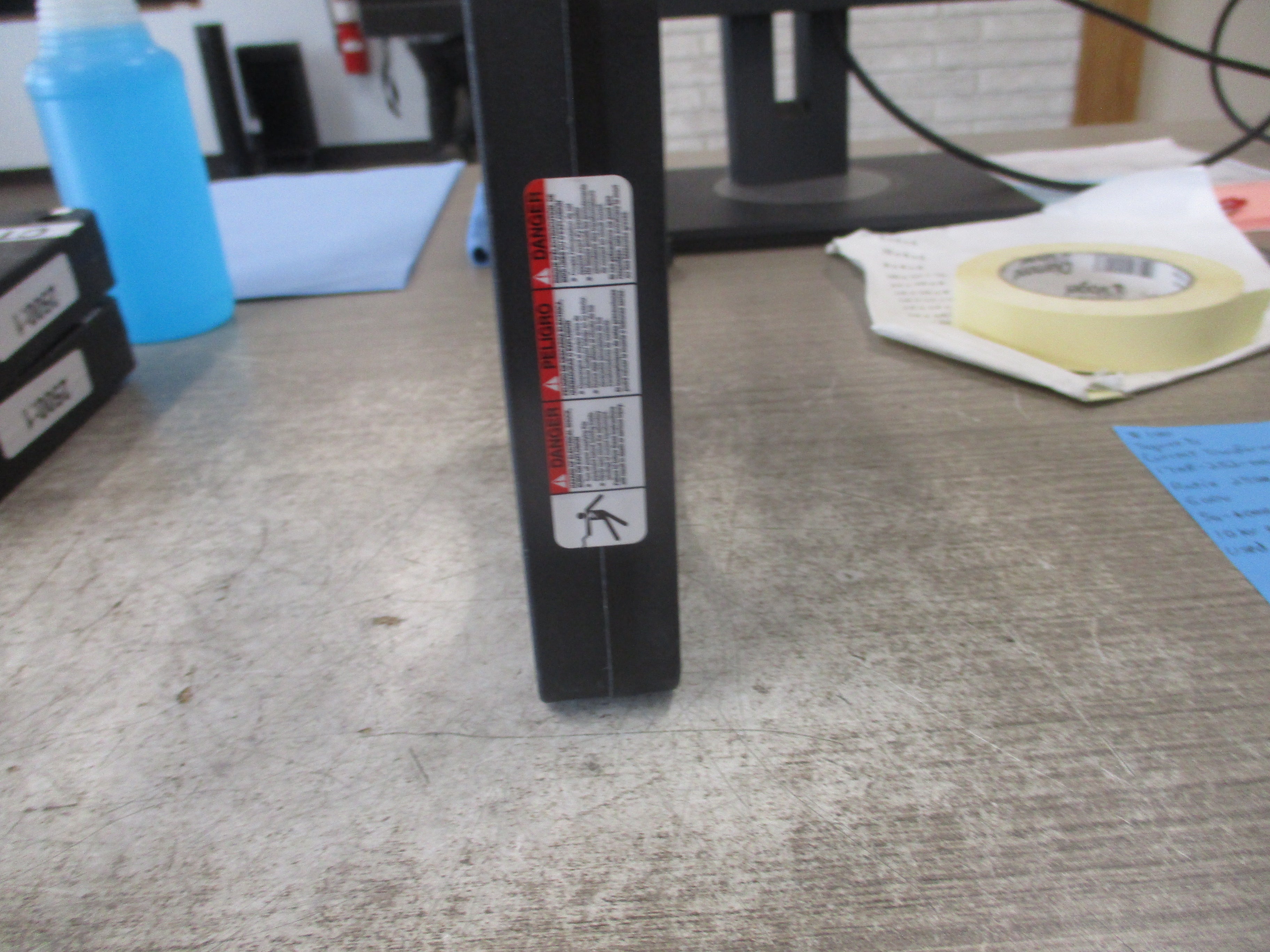 Square D Current Transformer 170R-252-002 Ratio 2500:1A 600V 50-400Hz 10KV BIL