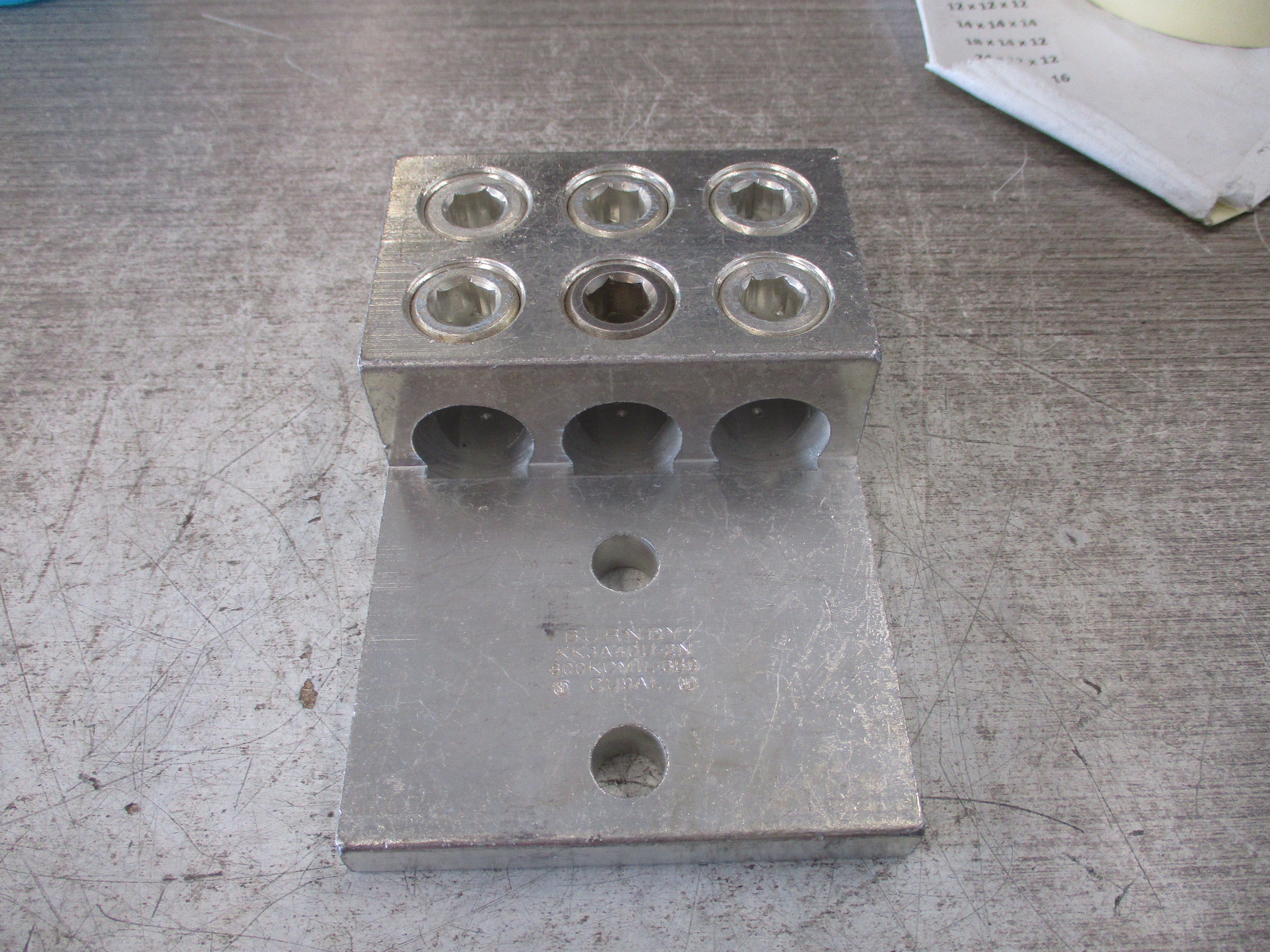 Burndy Mechanical Lug KK3A40U-2N 800KCMIL-350 Used