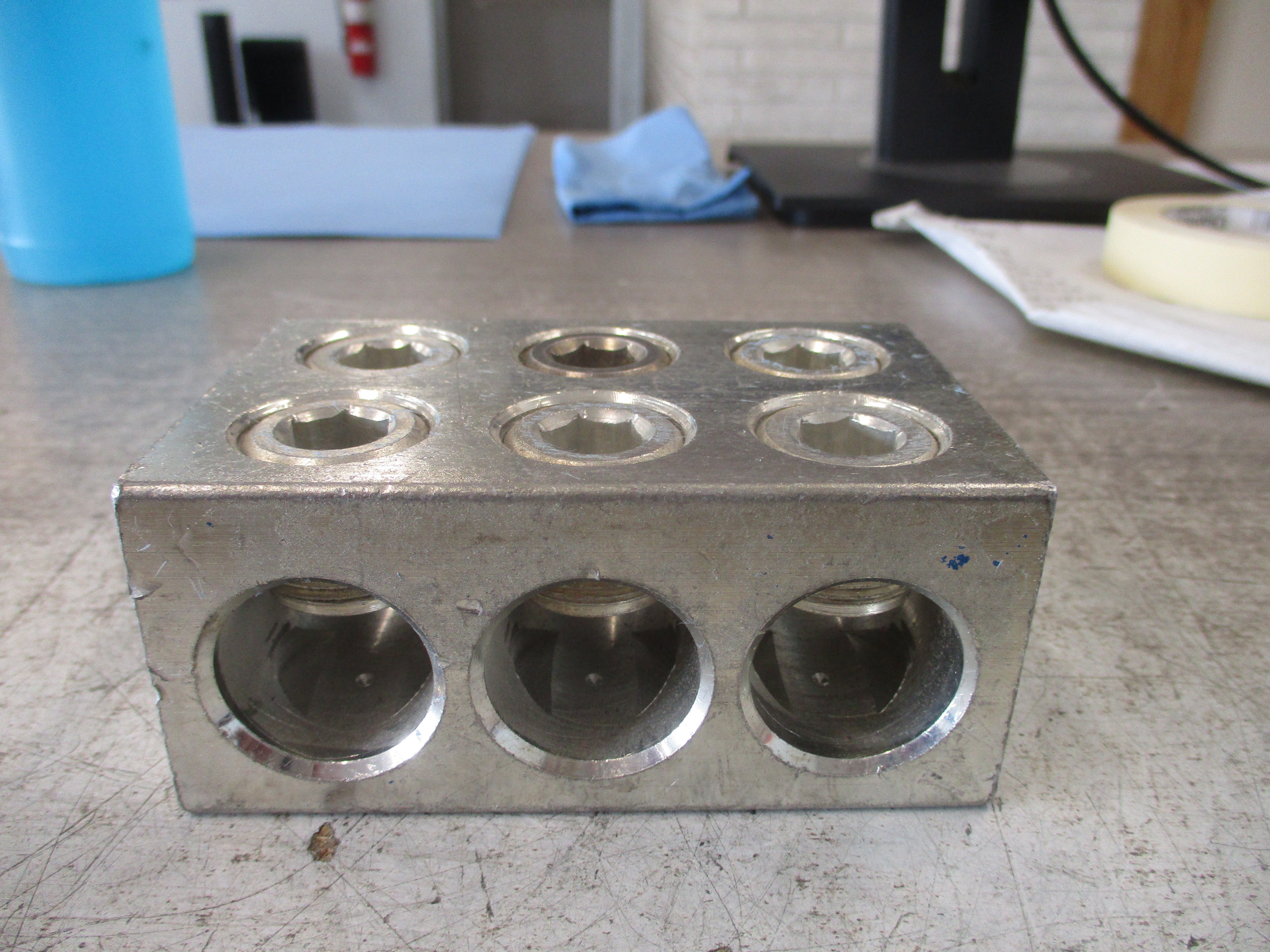 Burndy Mechanical Lug KK3A40U-2N 800KCMIL-350 Used