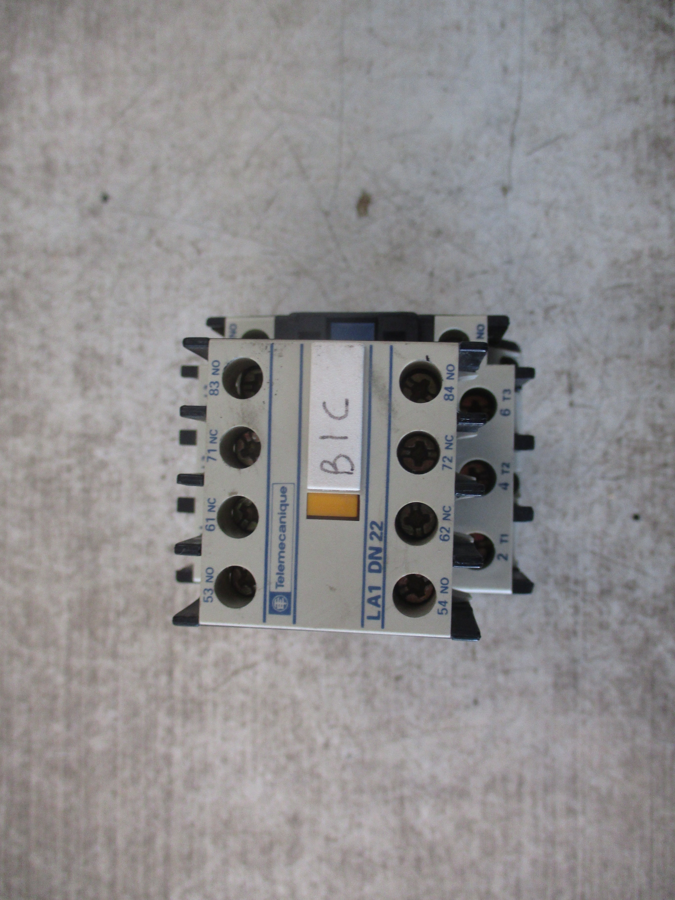 Telemecanique Contactor LC1 D3210 120V Coil 50A 600V W/Aux Contact Block Used