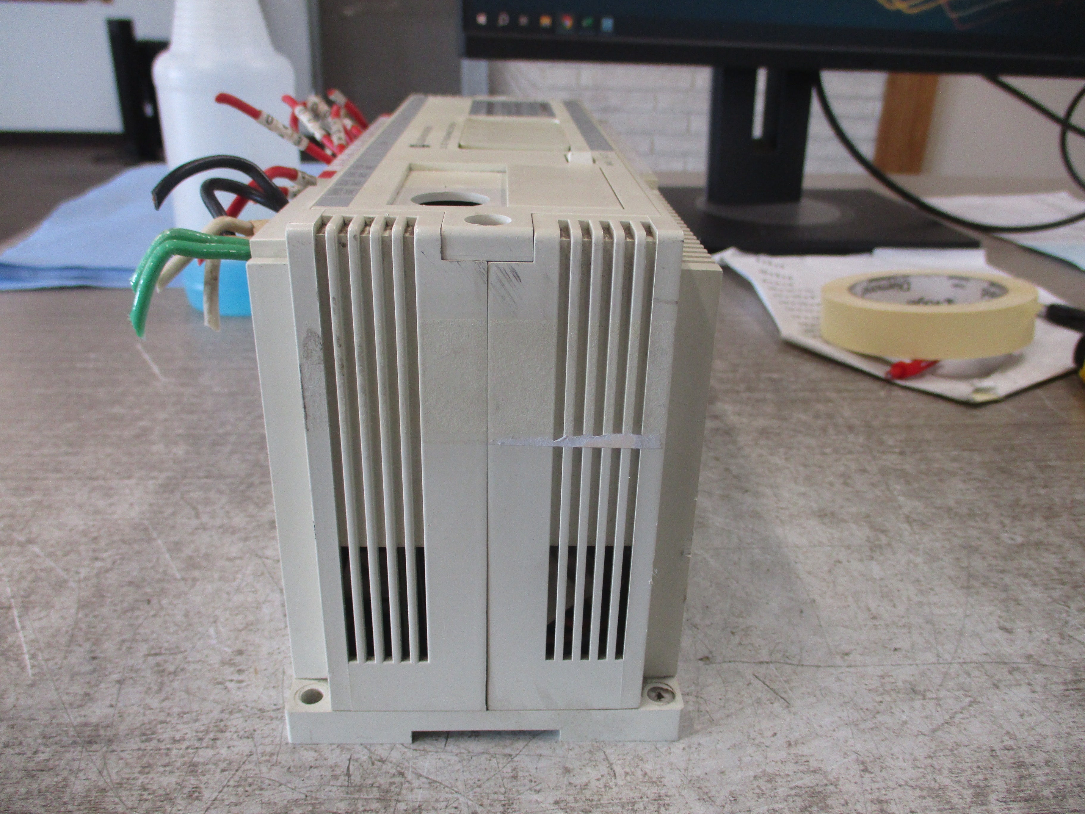 Allen-Bradley SLC 100 Processor Unit 1745-LP101 Ser. B FRN: 4 Used