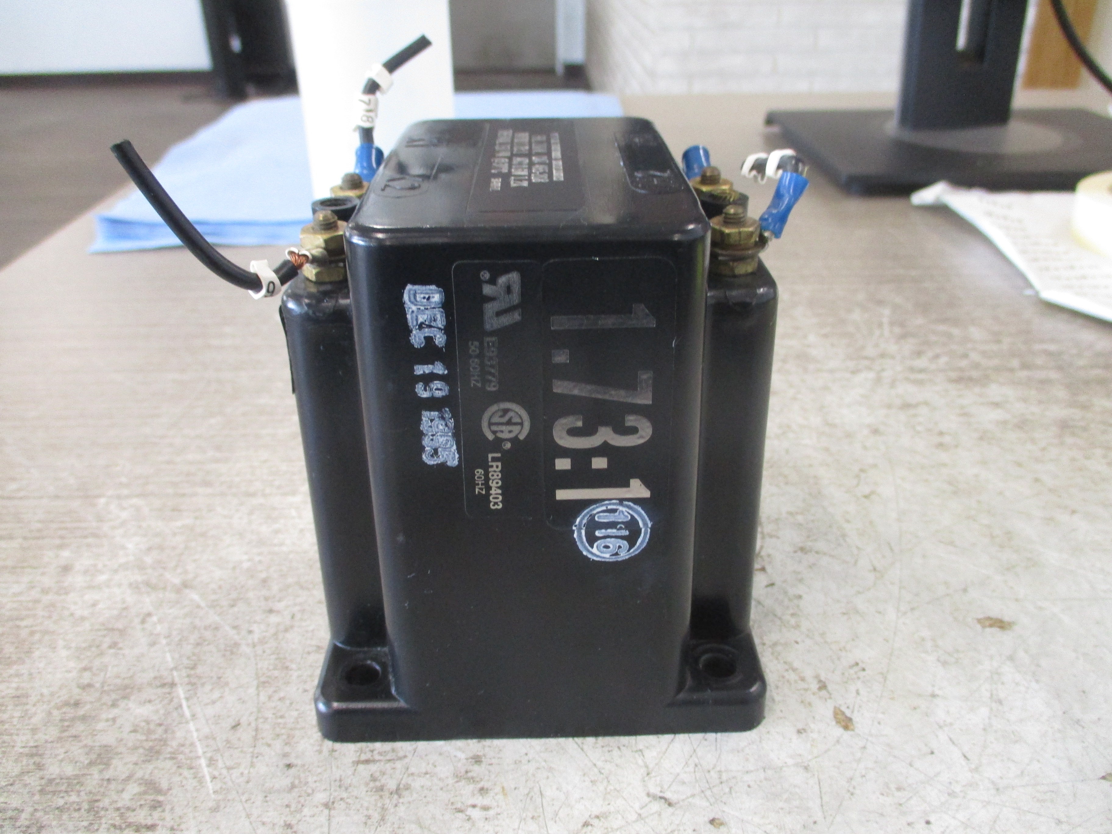 PMC Potential Transformer 465-208 Pri: 208V Ratio 1.73:1 50-60Hz 10KV BIL