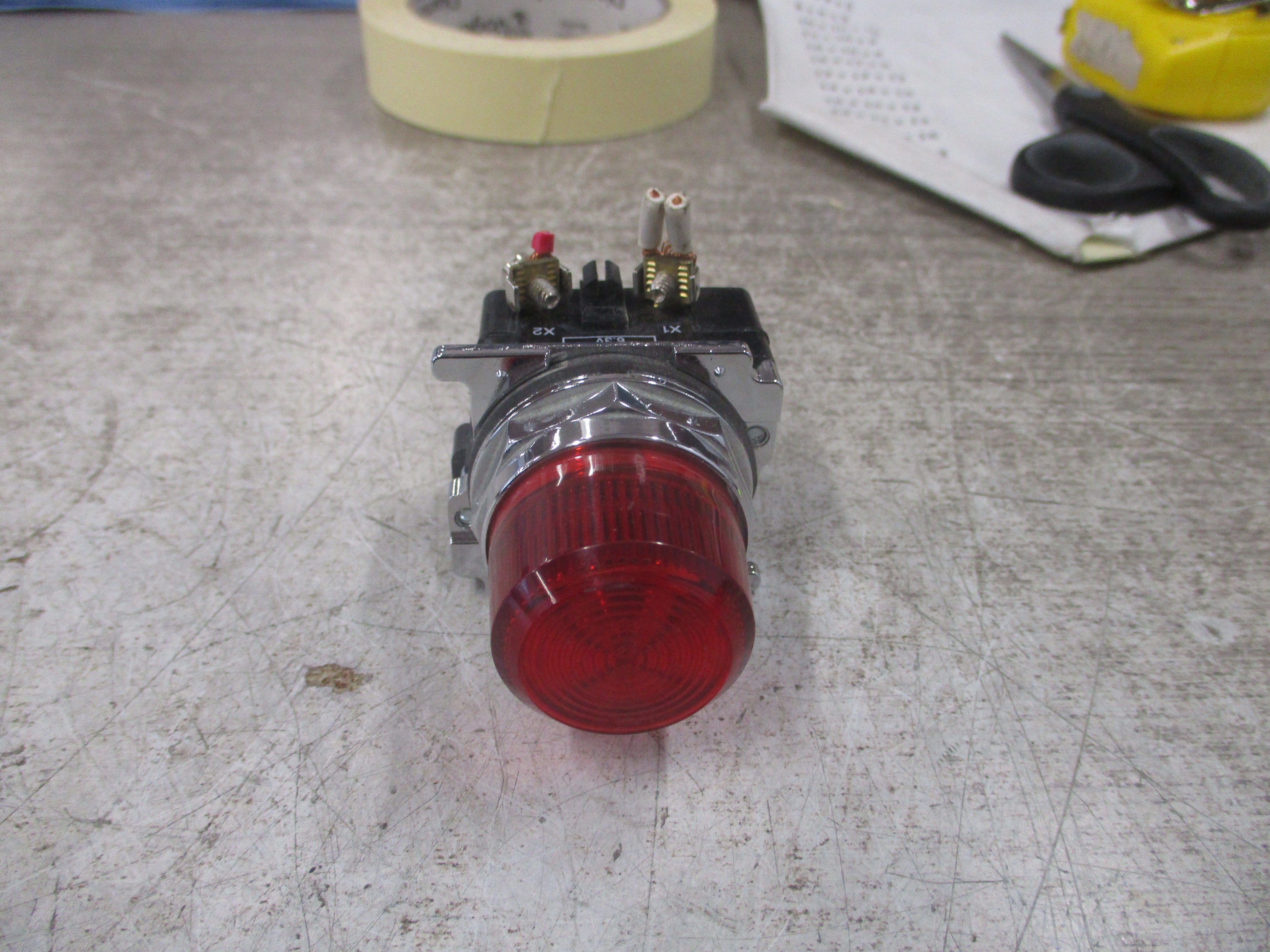 Cutler-Hammer Pilot Light 10250T/91000T Red 120V Used