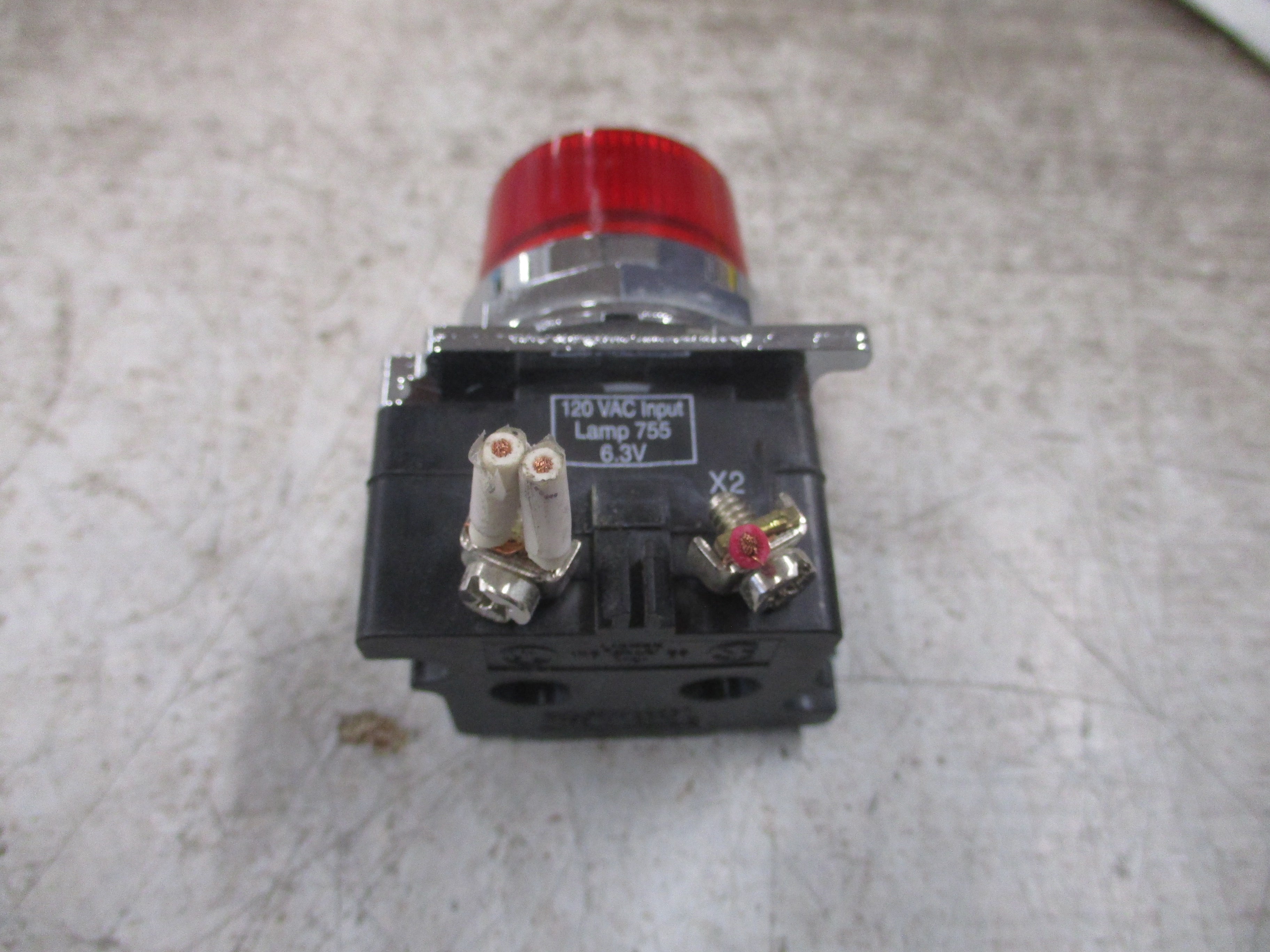 Cutler-Hammer Pilot Light 10250T/91000T Red 120V Used